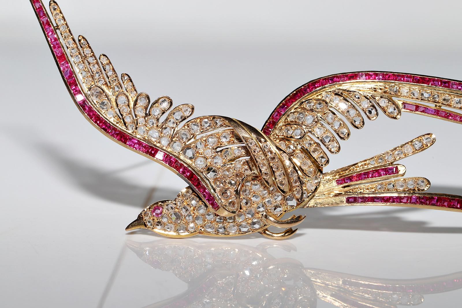 Late Victorian Antique Circa 1900s 18k Gold Natural Rose Cut Diamond Decorated Bird Brooch For Sale