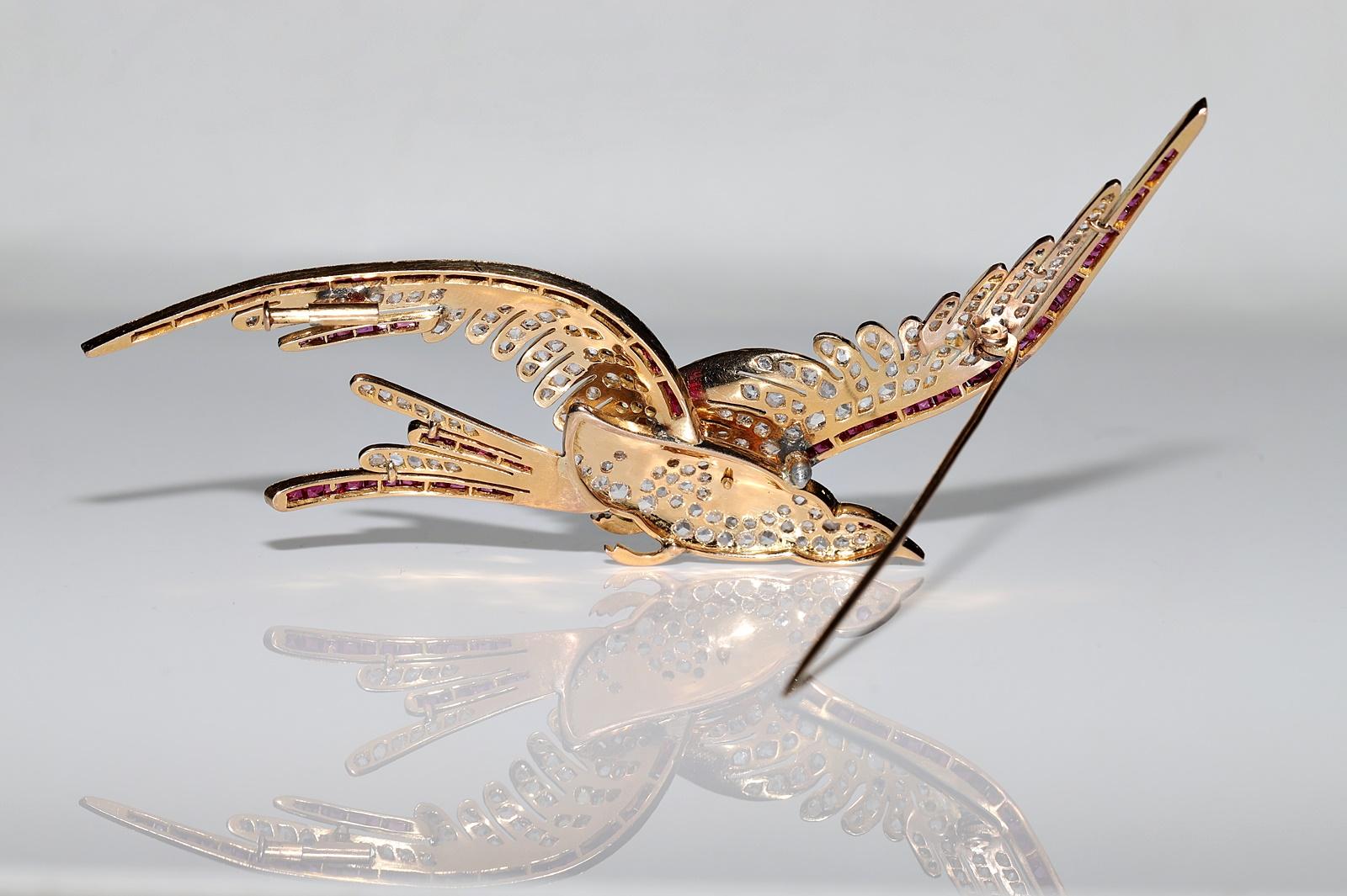 Antique Circa 1900s 18k Gold Natural Rose Cut Diamond Decorated Bird Brooch For Sale 2