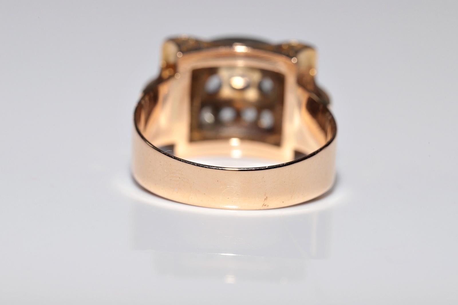 Antique Circa 1900s 18k Gold Natural Rose Cut Diamond Decorated Ring For Sale 3