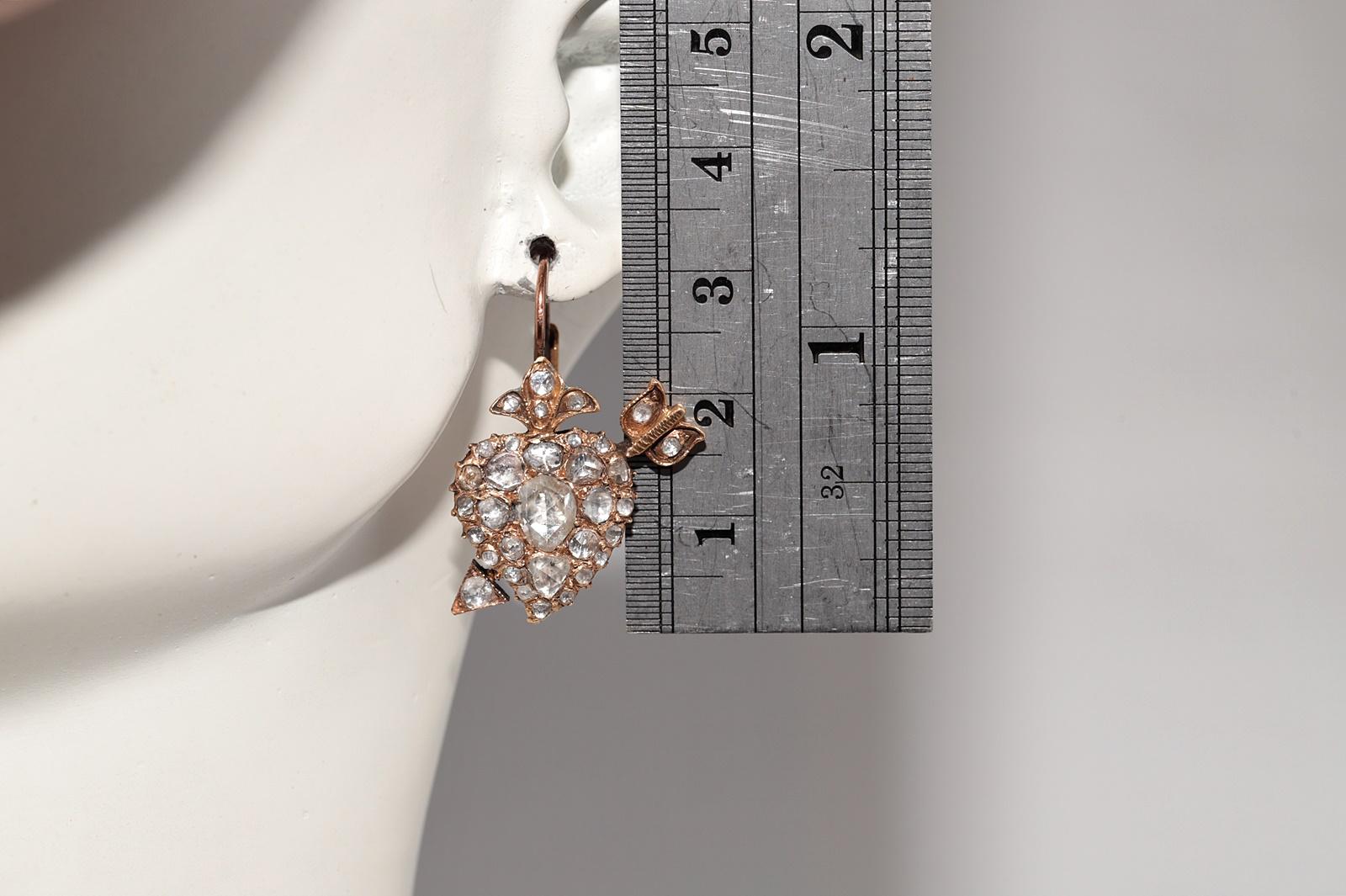 Antiguo Circa 1900s Oro de 18 quilates Diamante natural talla rosa Corazón Flecha Pendiente en venta 12