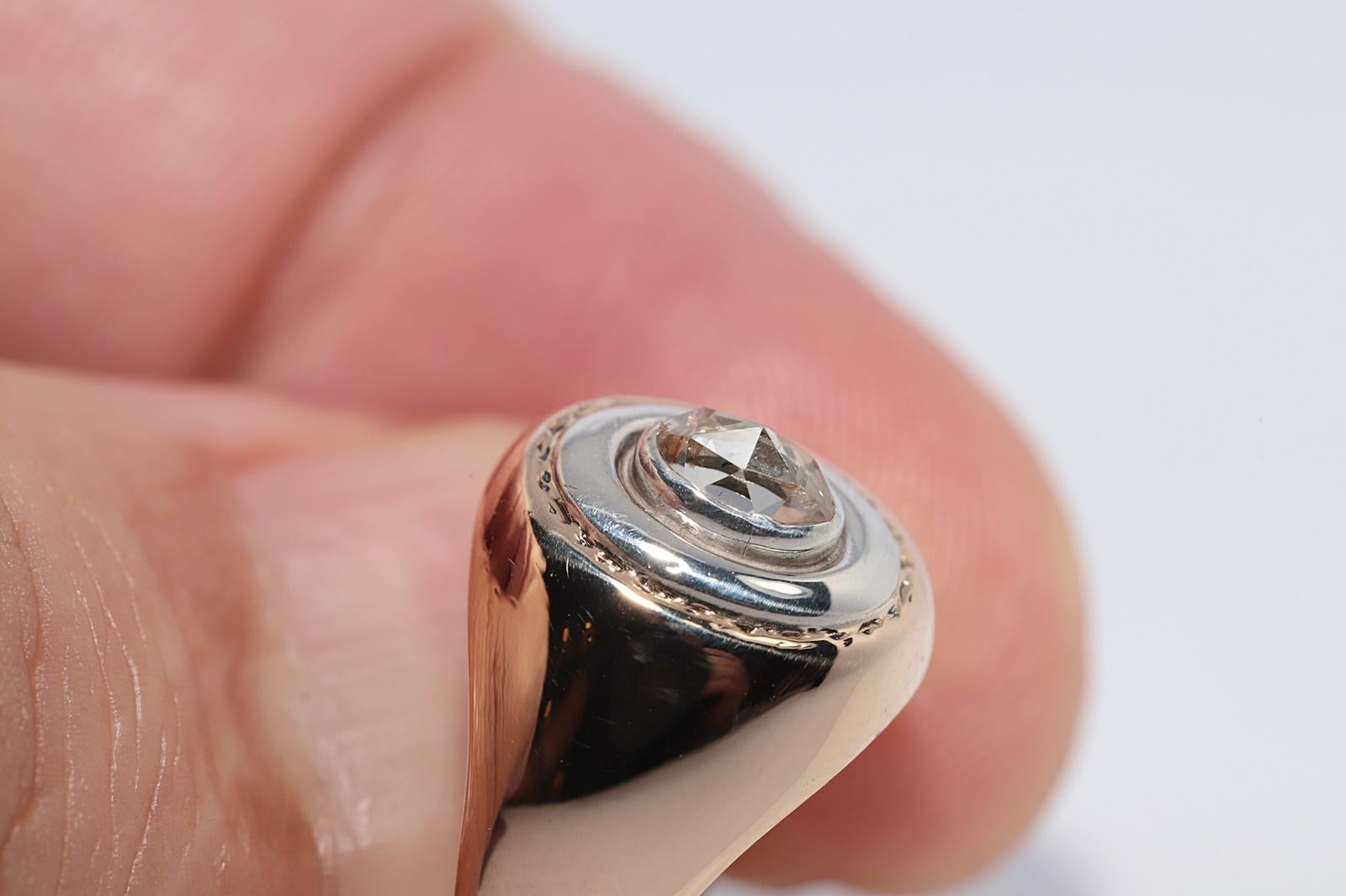 Antiguo anillo solitario de diamantes talla rosa natural de oro de 18 quilates de alrededor de 1900 en venta 4