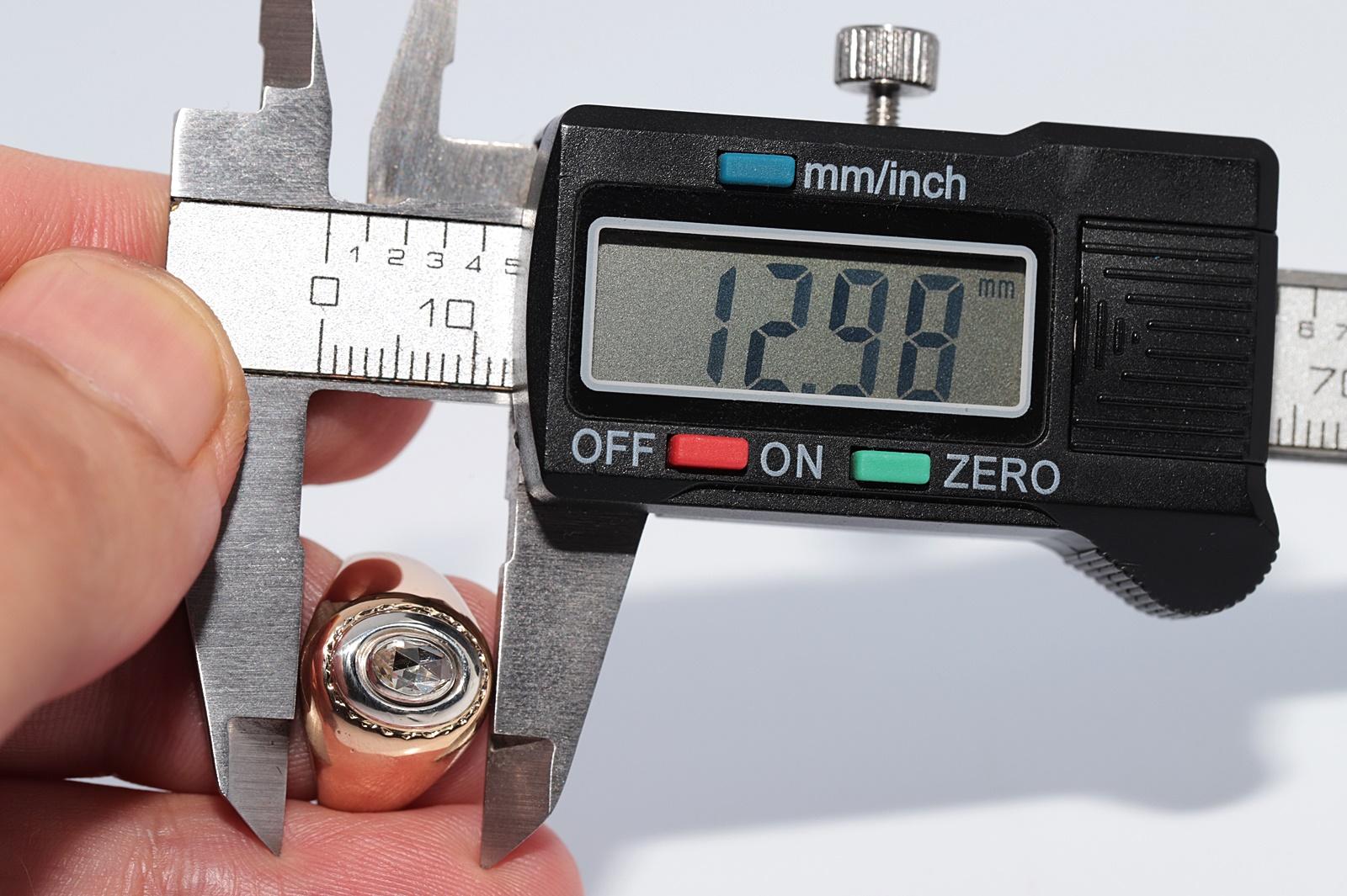 Antiguo anillo solitario de diamantes talla rosa natural de oro de 18 quilates de alrededor de 1900 en venta 6