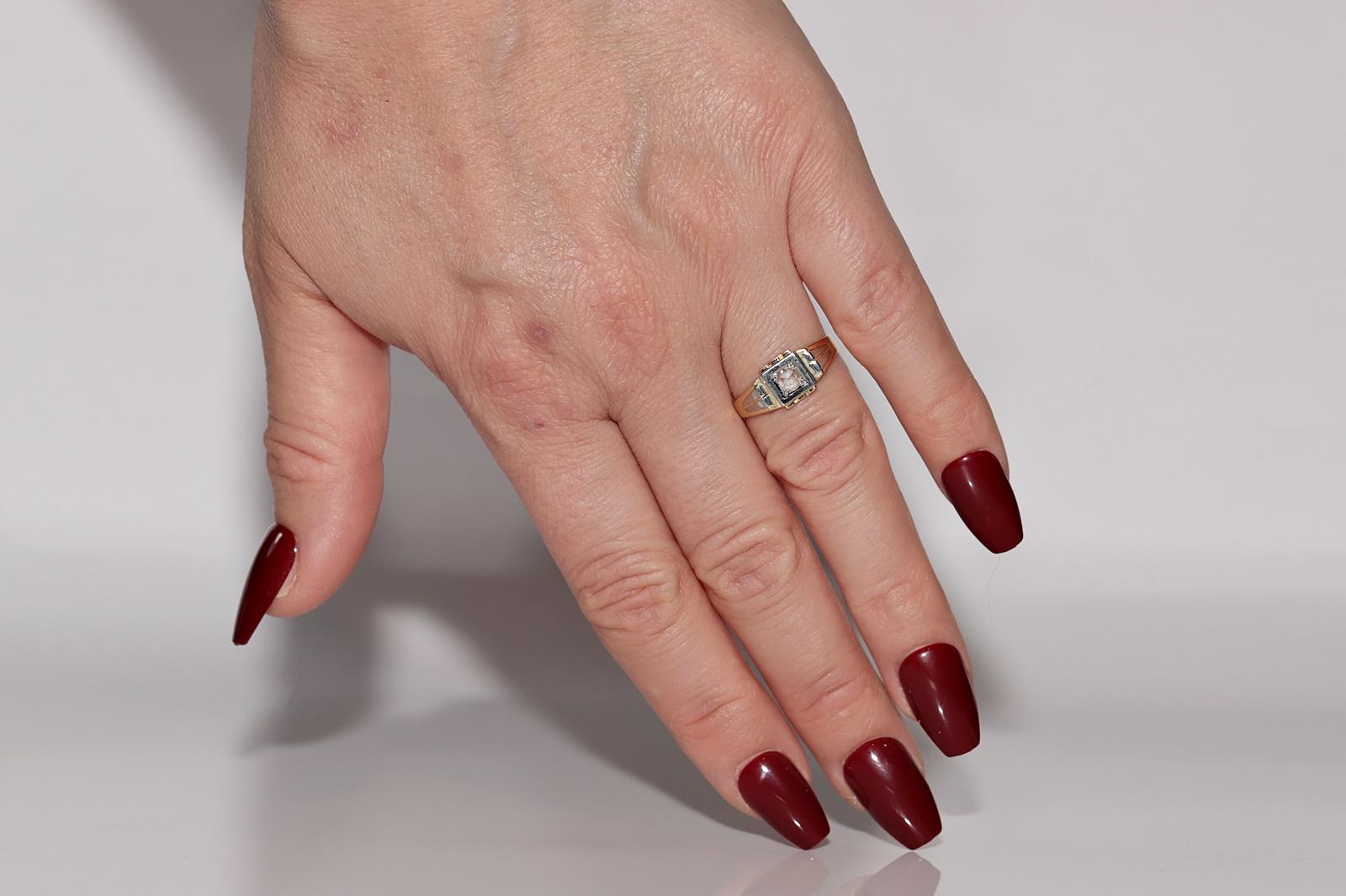 Bague solitaire ancienne des années 1900 en or 18 carats avec diamants naturels taille rose en vente 9
