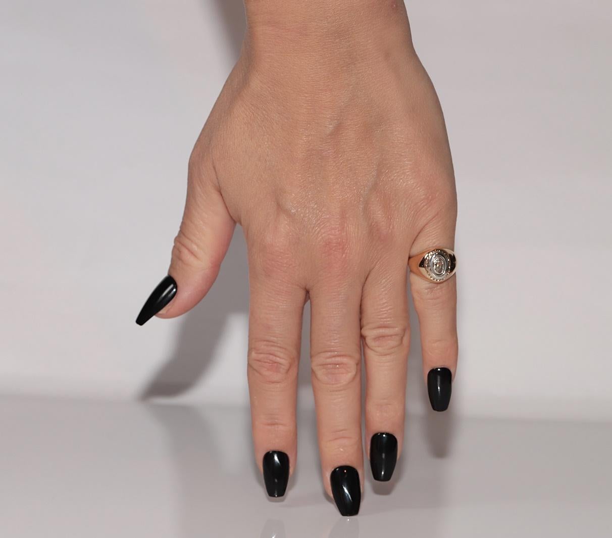 Antiguo anillo solitario de diamantes talla rosa natural de oro de 18 quilates de alrededor de 1900 en venta 9