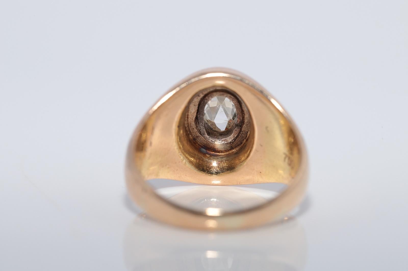 Antiguo anillo solitario de diamantes talla rosa natural de oro de 18 quilates de alrededor de 1900 en venta 1