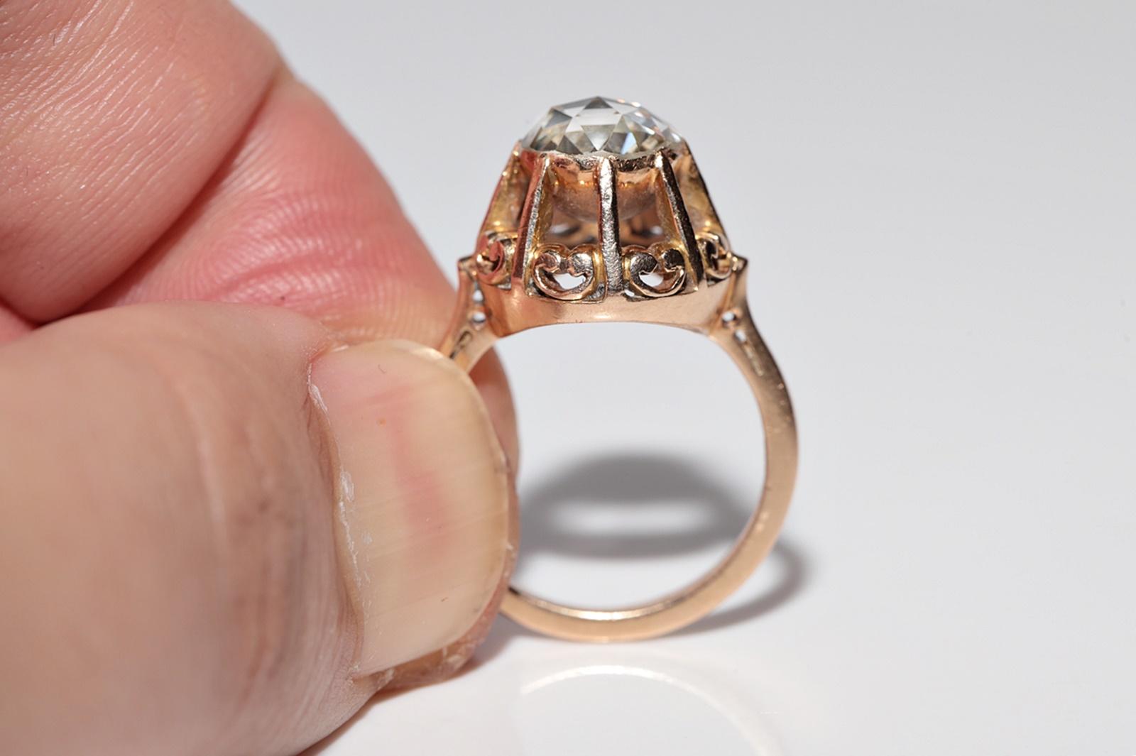 Bague solitaire ancienne des années 1900 en or 18 carats avec diamants naturels taille rose en vente 2