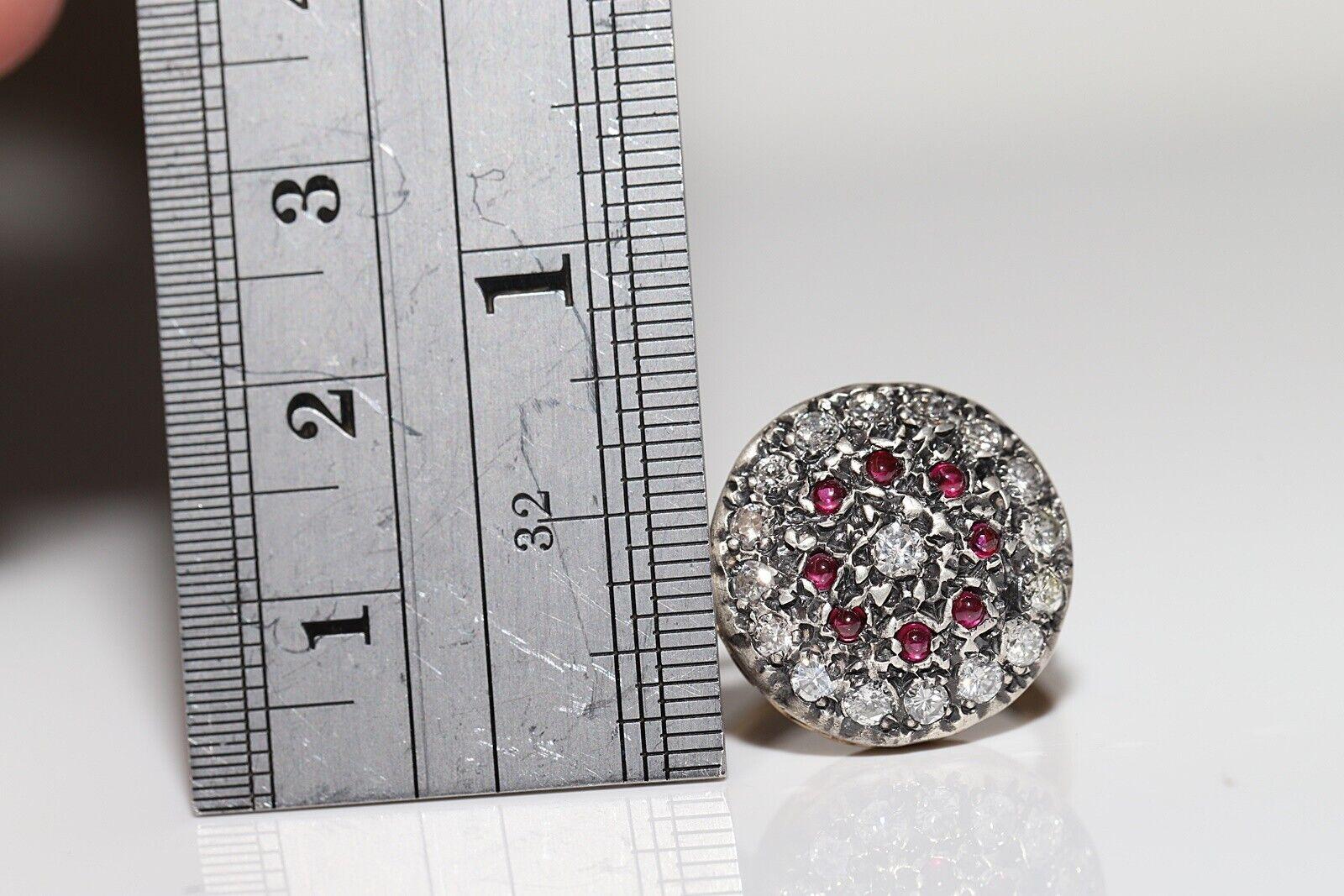 Anello antico del 1900 in oro 18k e argento con diamanti naturali e rubini cabochon in vendita 3