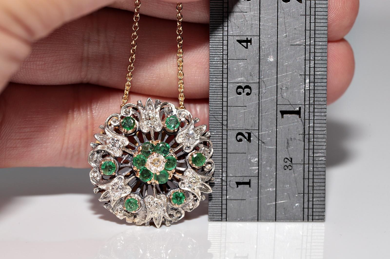 Antique Circa 1900s 18k Gold Top Silver Natural Diamond And Emerald Necklace For Sale 6