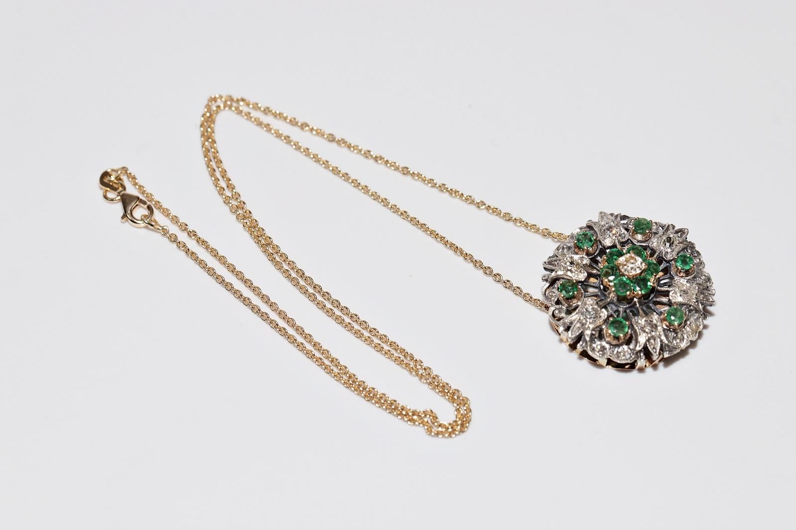 Antique Circa 1900s 18k Gold Top Silver Natural Diamond And Emerald Necklace For Sale 9