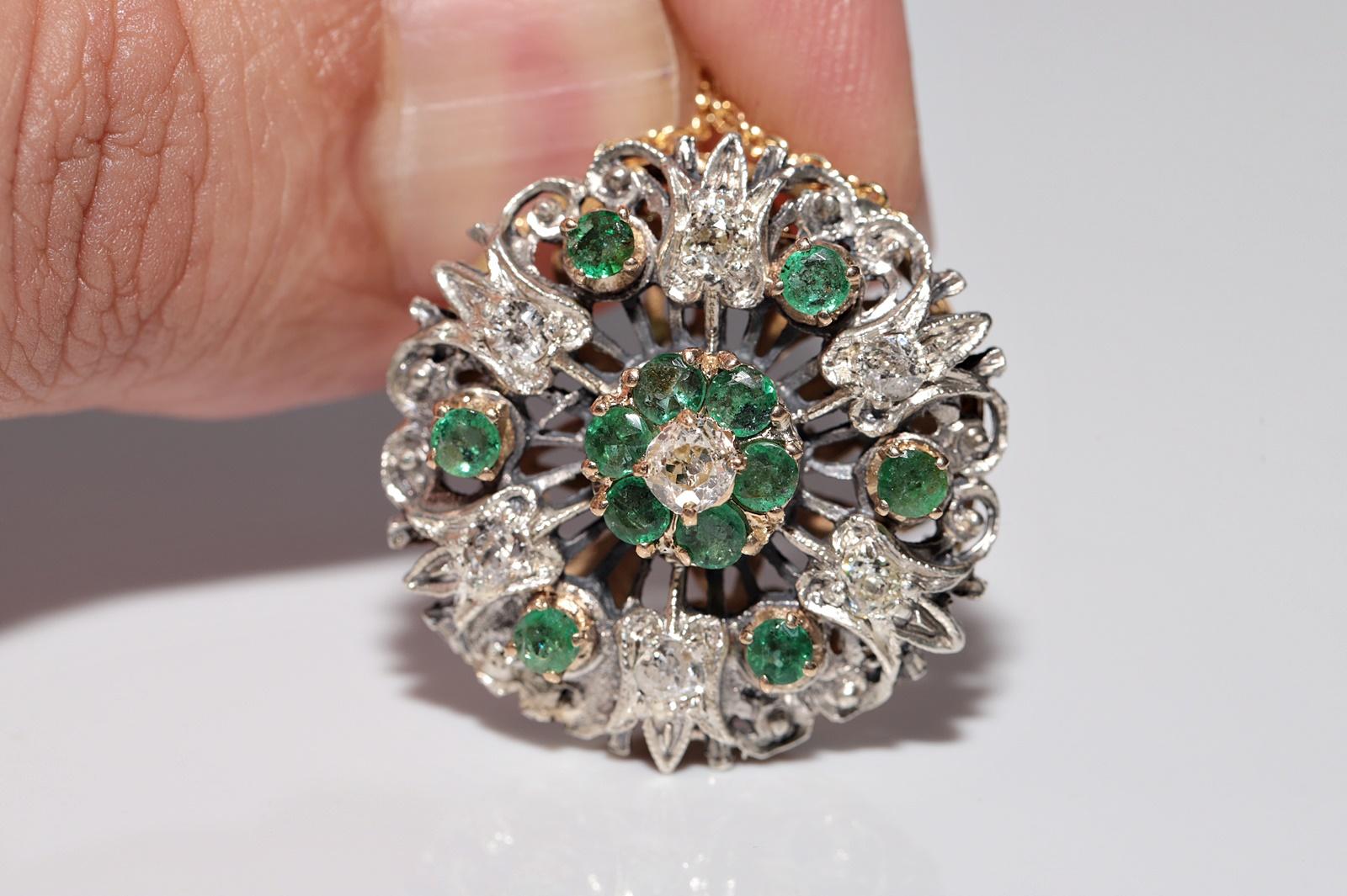 Antique Circa 1900s 18k Gold Top Silver Natural Diamond And Emerald Necklace In Good Condition For Sale In Fatih/İstanbul, 34