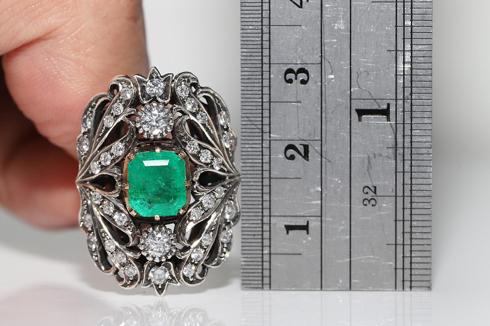 Victorian Antique Circa 1900s 18k Gold Top Silver Natural Diamond And Emerald Ring  For Sale