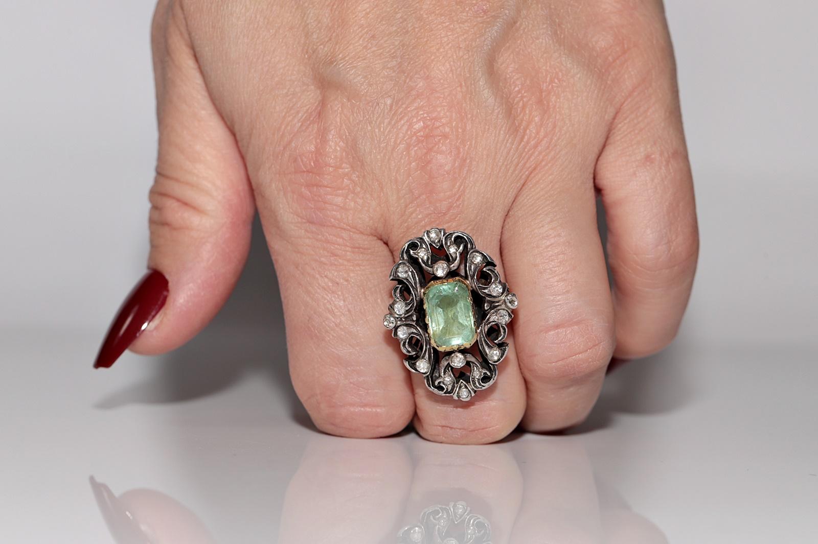 Victorian Antique Circa 1900s 18k Gold Top Silver Natural Diamond And Emerald Ring For Sale