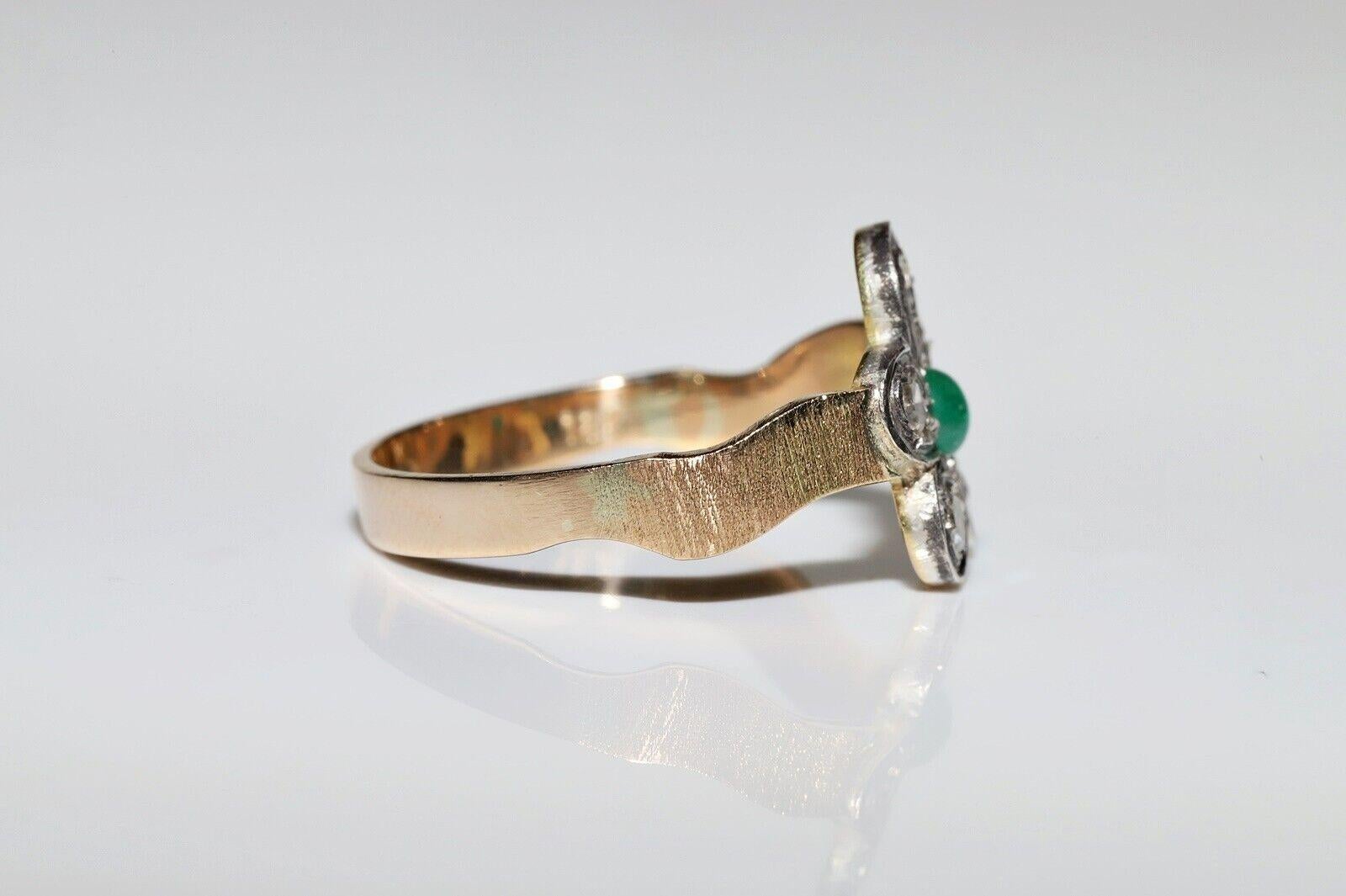 Antiker Ring aus 18 Karat Gold mit nat�ürlichem Diamant und Smaragd auf Silberplatte, um 1900 (Smaragdschliff) im Angebot