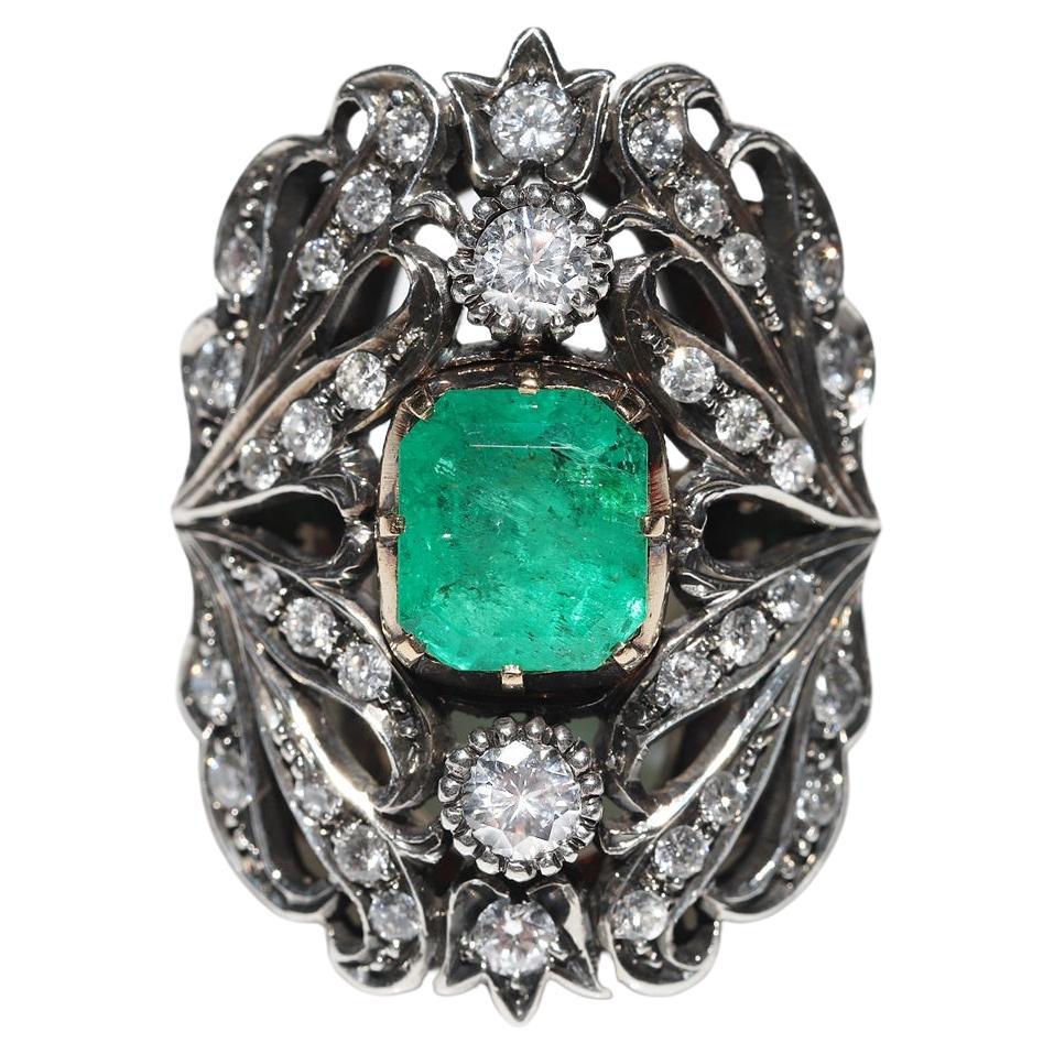 Antique Circa 1900s 18k Gold Top Silver Natural Diamond And Emerald Ring  For Sale