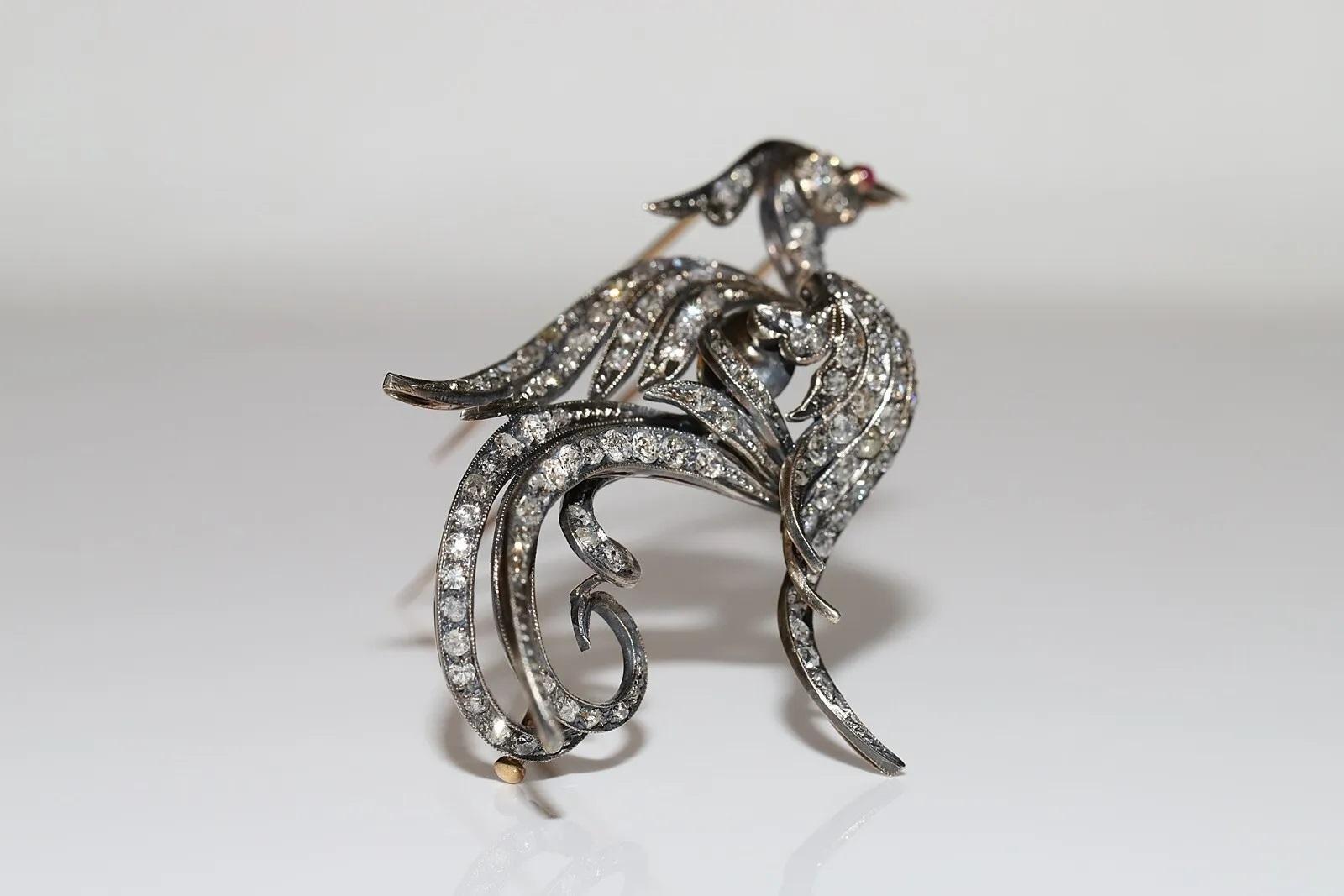 Art nouveau Broche oiseau ancienne datant des années 1900, or 18 carats, argent, diamants naturels et rubis en vente