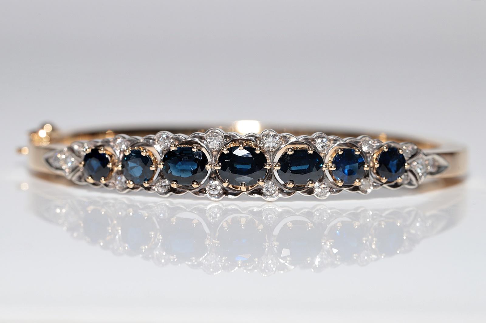 Antique Circa 1900s 18k Gold Top Silver Natural Diamond And Sapphire Bracelet In Good Condition For Sale In Fatih/İstanbul, 34