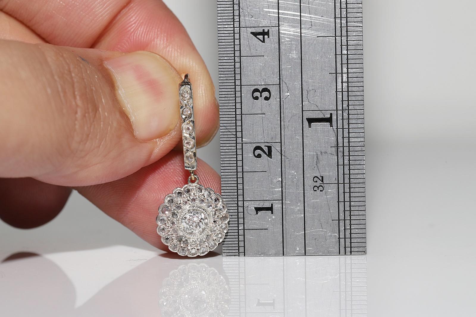 Antique Circa 1900s 18k Gold Top Silver Natural Diamond Decorated Earring  Pour femmes en vente