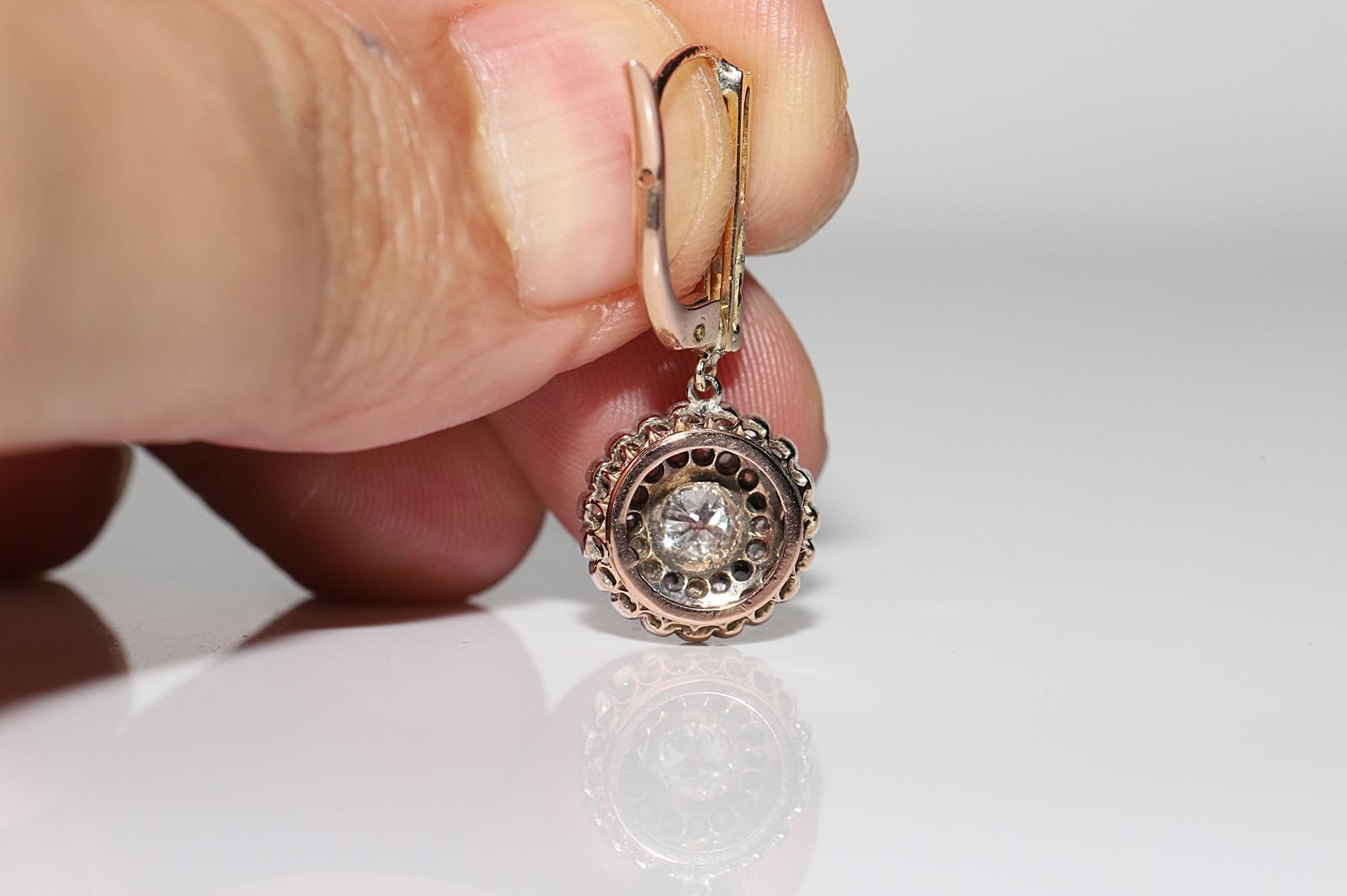 Antique Circa 1900s 18k Gold Top Silver Natural Diamond Decorated Earring  en vente 3