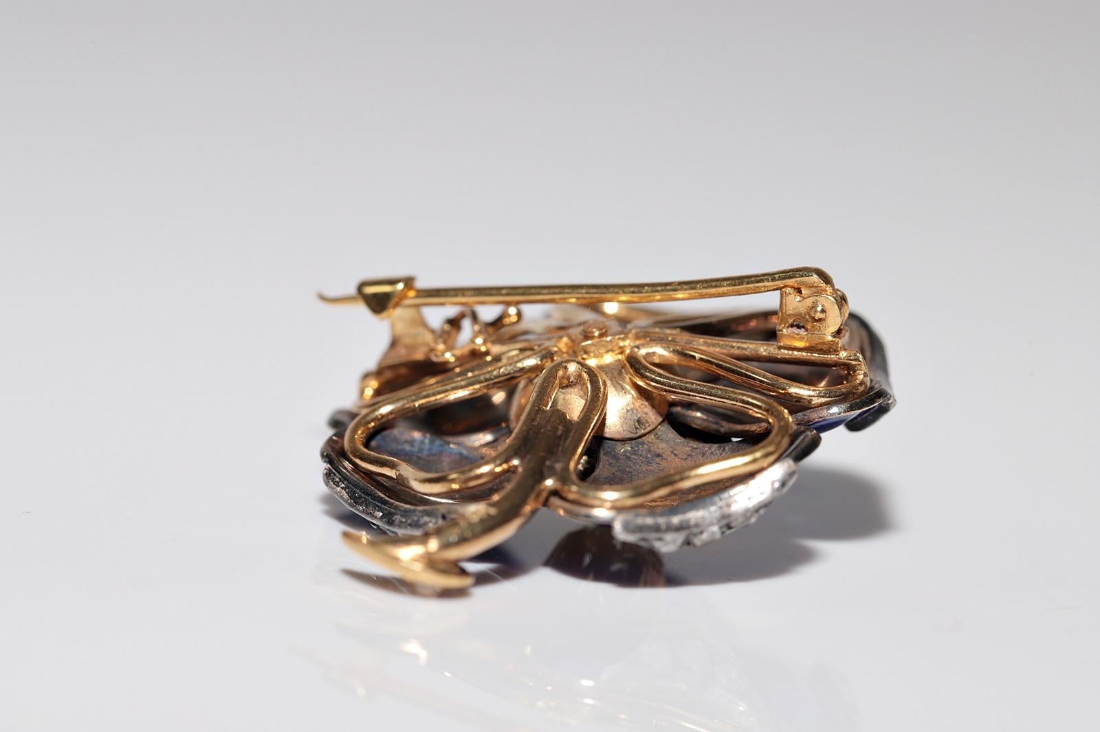 Antique Circa 1900s 18k Gold Top Silver Natural Diamond Enamel Clover Brooch For Sale 9
