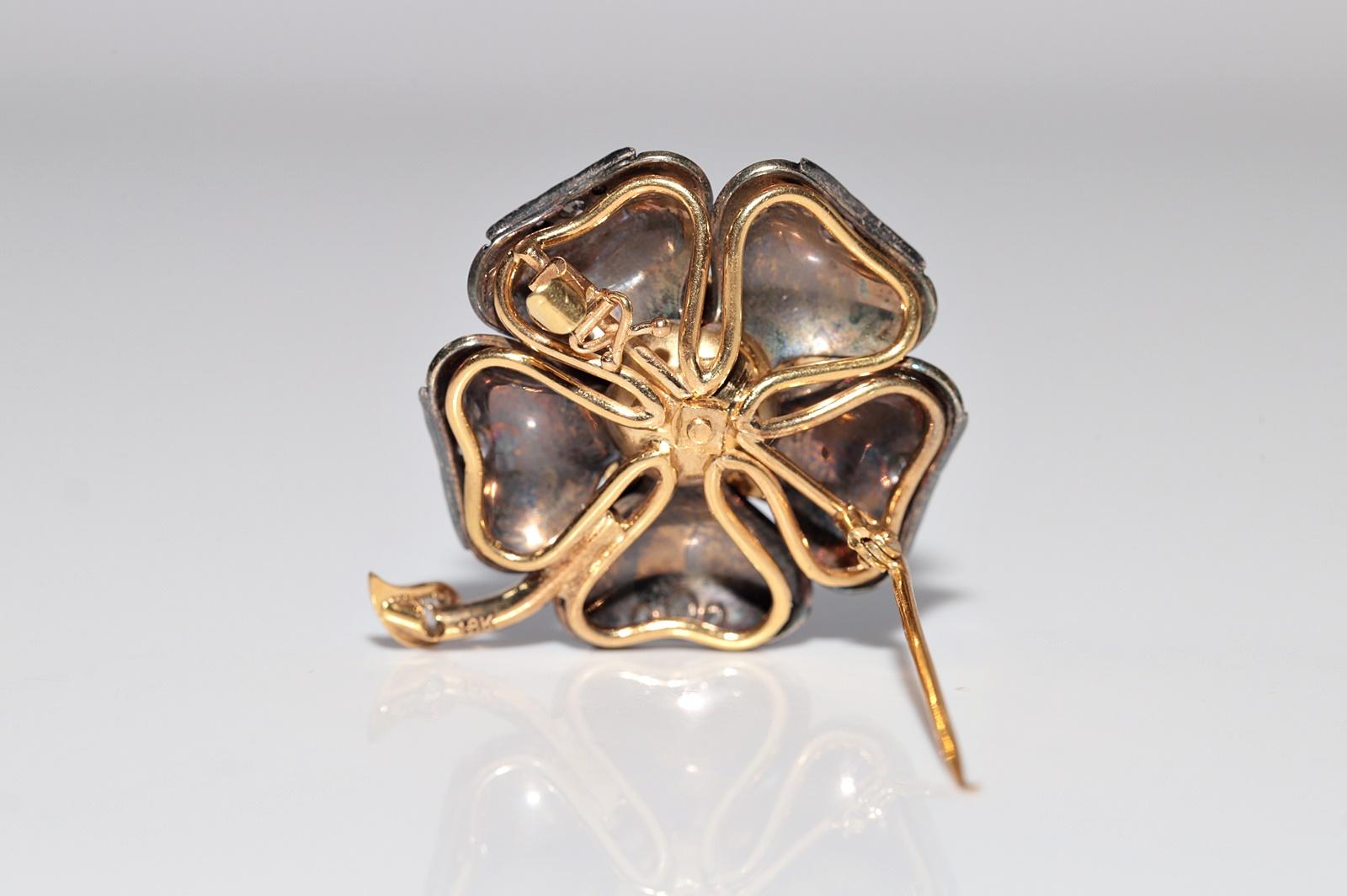 Antique Circa 1900s 18k Gold Top Silver Natural Diamond Enamel Clover Brooch For Sale 2