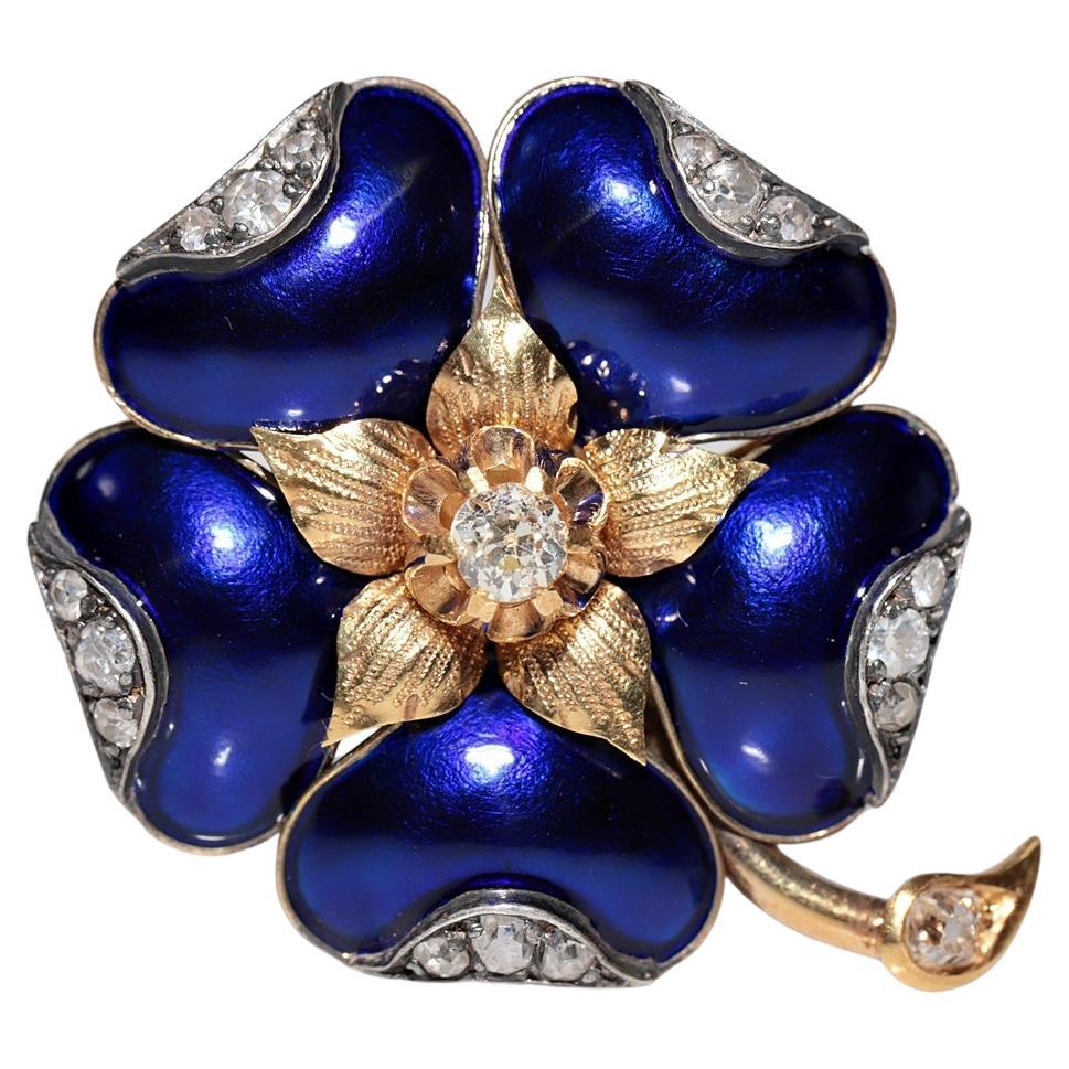 Antique Circa 1900s 18k Gold Top Silver Natural Diamond Enamel Clover Brooch For Sale