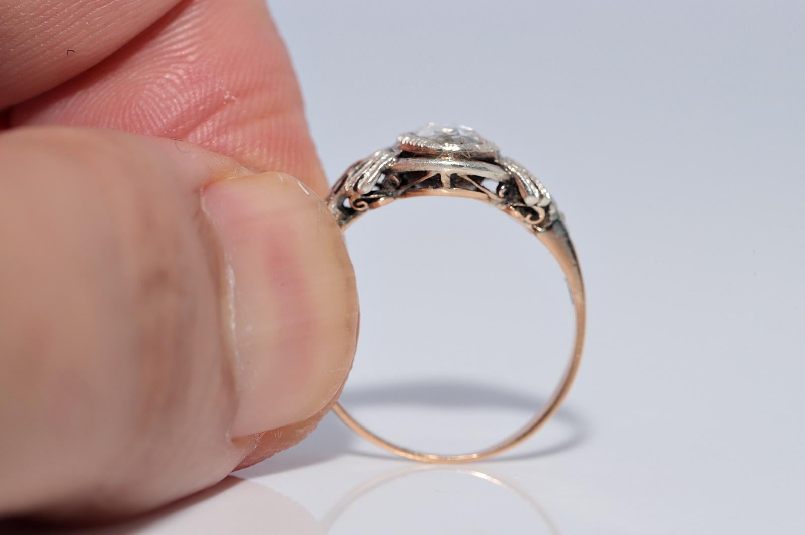 Antike CIRCA 1900s 18k Gold Top Silber natürliche Rose Cut Diamond Solitär Ring im Angebot 1