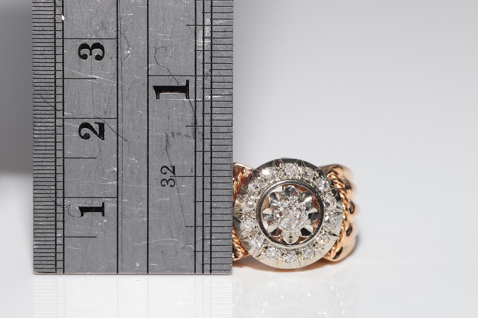 Antique Circa 1900s 18k Handcrafted  Gold Natural Diamond Decorated Ring For Sale 3