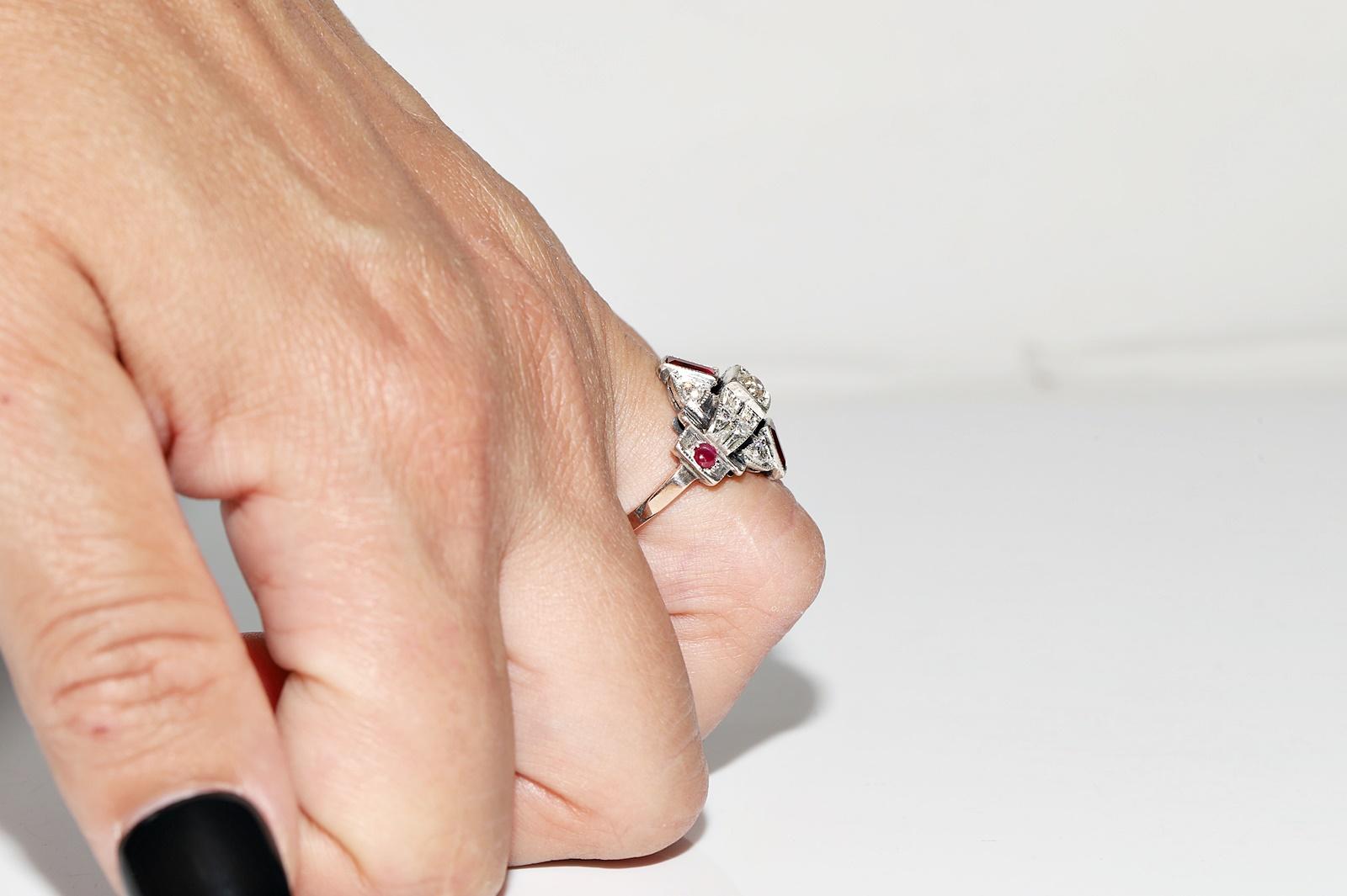 Anello antico del 1900 in oro 6k e argento con diamanti naturali e rubini in vendita 9