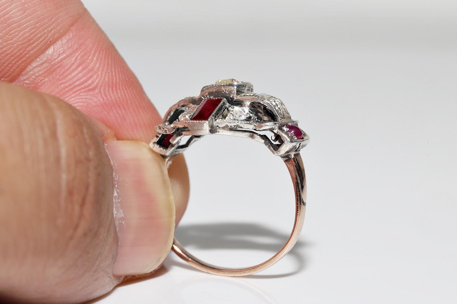 Anello antico del 1900 in oro 6k e argento con diamanti naturali e rubini in vendita 1