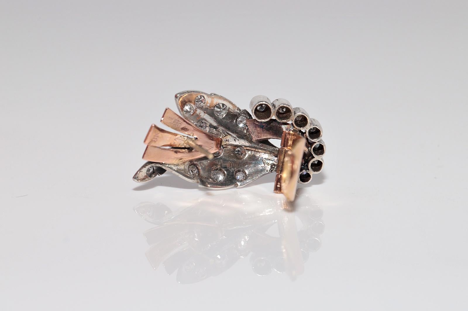 Antique Circa 1900s 8k Gold And Silver Natural Single Cut  Boucles d'oreilles en diamant en vente 5
