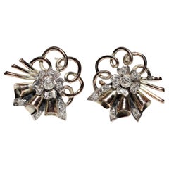 Antico orecchino con fiori decorati con diamanti naturali in oro 8k del 1900 CIRCA