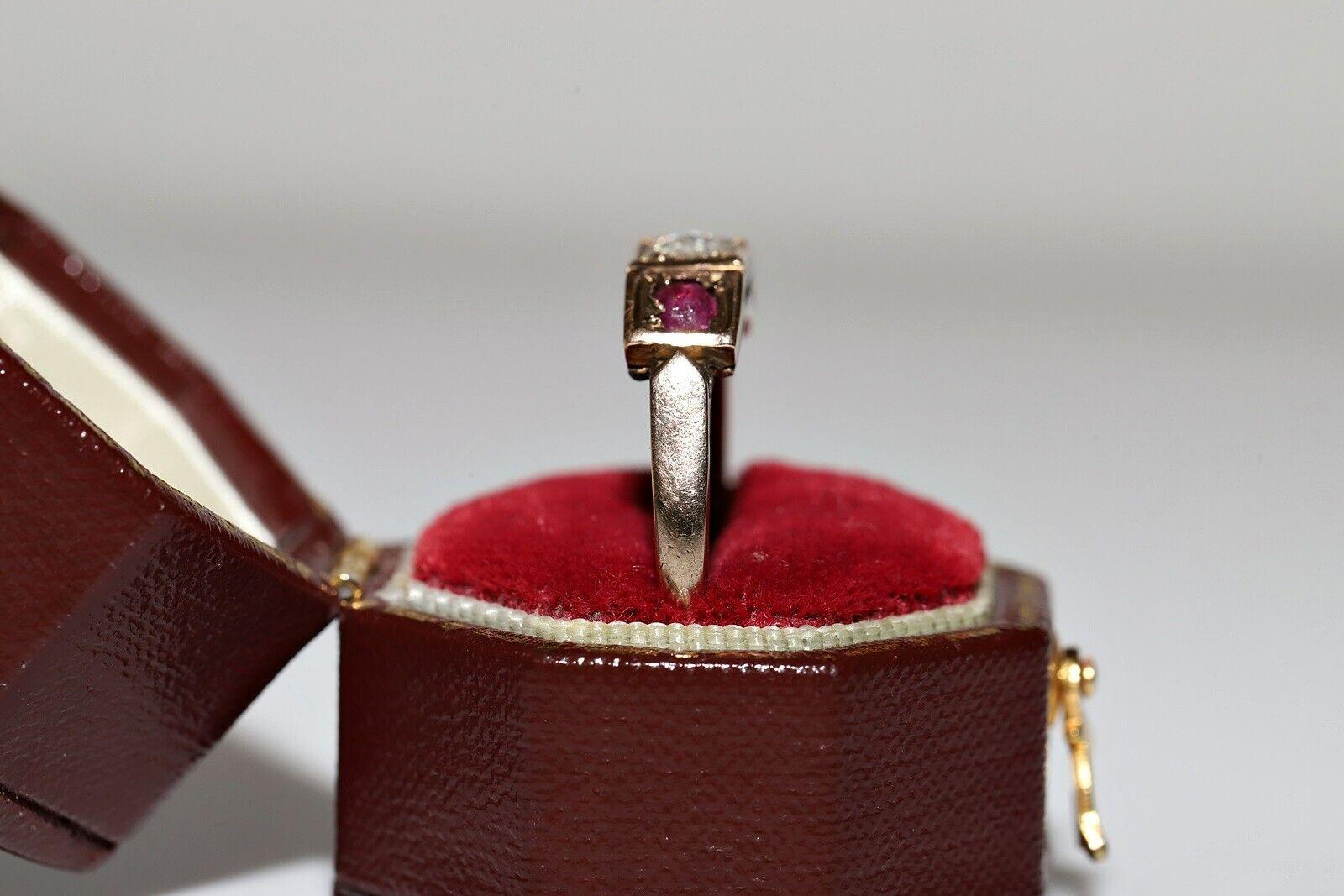 Women's Antique Circa 1900s 8k Gold Natural Rose Cut Diamond  And Ruby There Stone Ring For Sale
