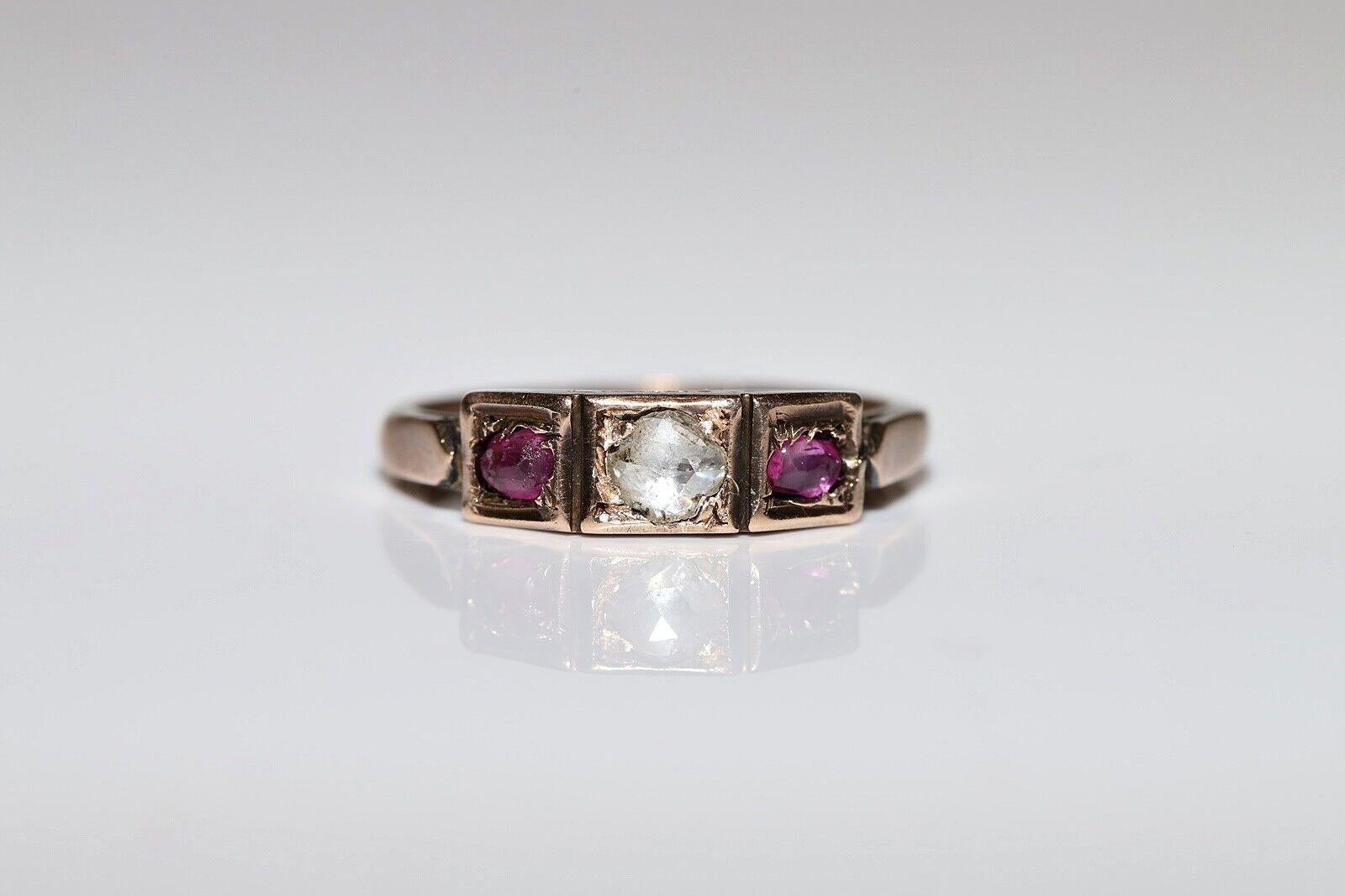 Antique Circa 1900s 8k Gold Natural Rose Cut Diamond  And Ruby There Stone Ring For Sale 1