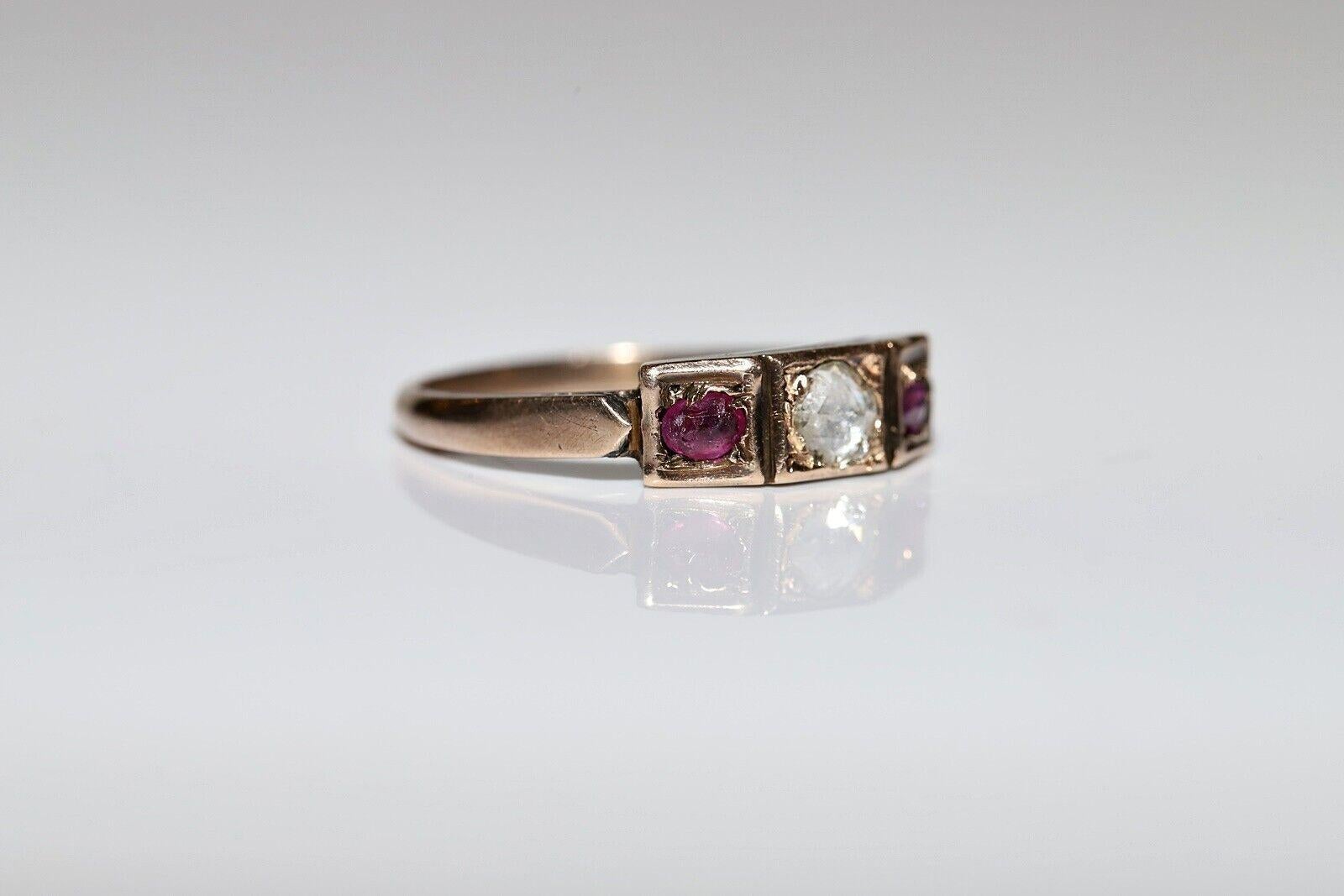 Antique Circa 1900s 8k Gold Natural Rose Cut Diamond  And Ruby There Stone Ring For Sale 2