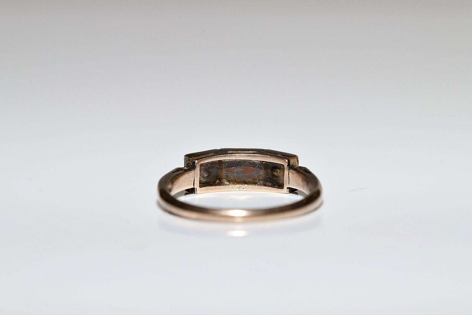 Antique Circa 1900s 8k Gold Natural Rose Cut Diamond  And Ruby There Stone Ring For Sale 4