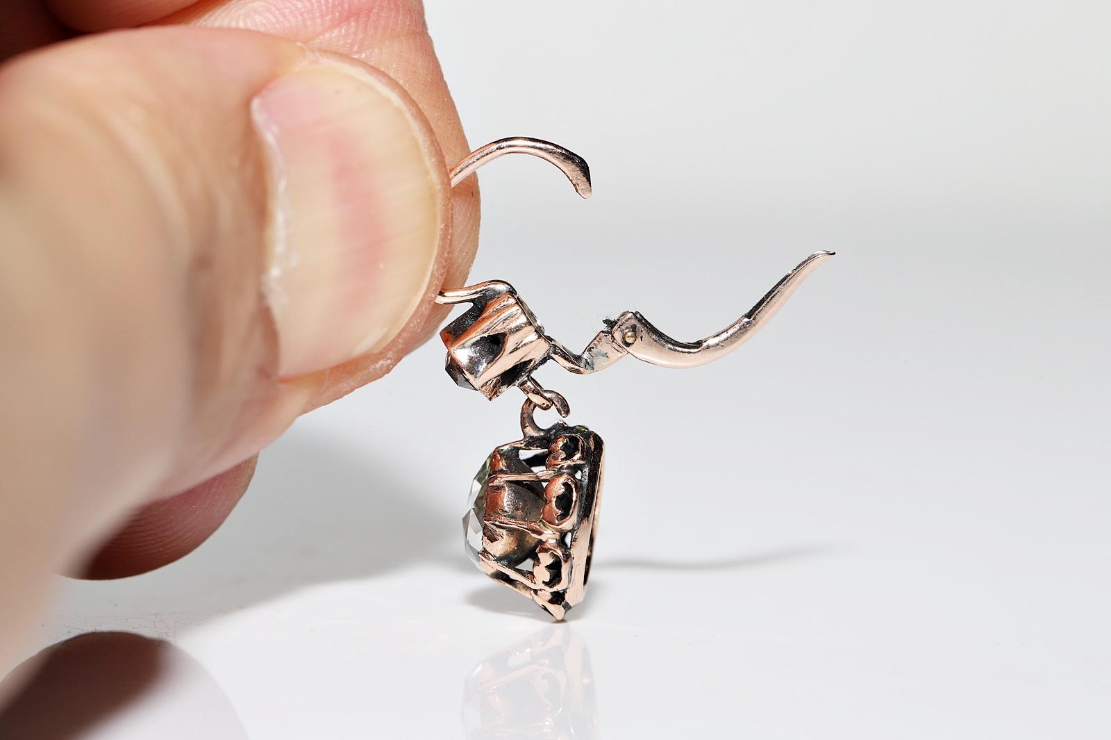 Antike CIRCA 1900s 8k Gold natürlichen Rosenschliff Diamant dekoriert Tropfen Ohrring im Angebot 4