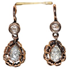 Boucle d'oreille pendante en or 8k Circa 1900, décorée de diamants naturels taillés en rose