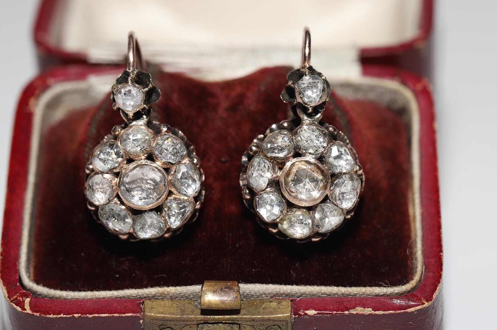Victorian Antique Circa 1900s 8k Gold Natural Rose Cut Diamond Decorated Earring For Sale