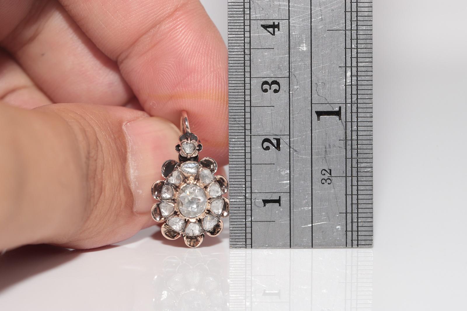 Pendiente Antiguo Circa 1900s Oro 8k Decorado con Diamantes Naturales talla Rosa en venta 3