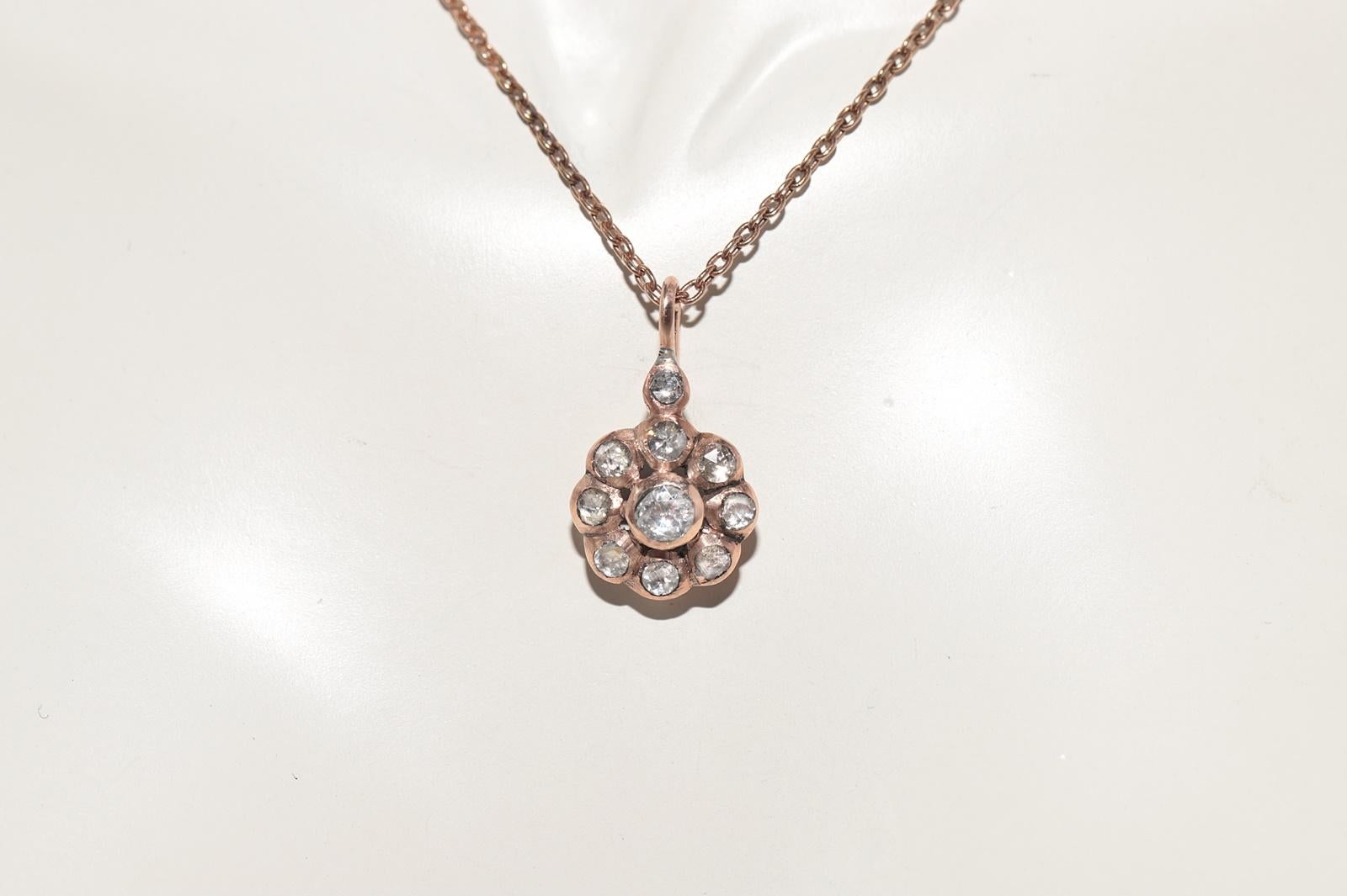 Taille rose Collier pendentif ancien des années 1900 en or 8 carats décoré de diamants naturels taille rose en vente