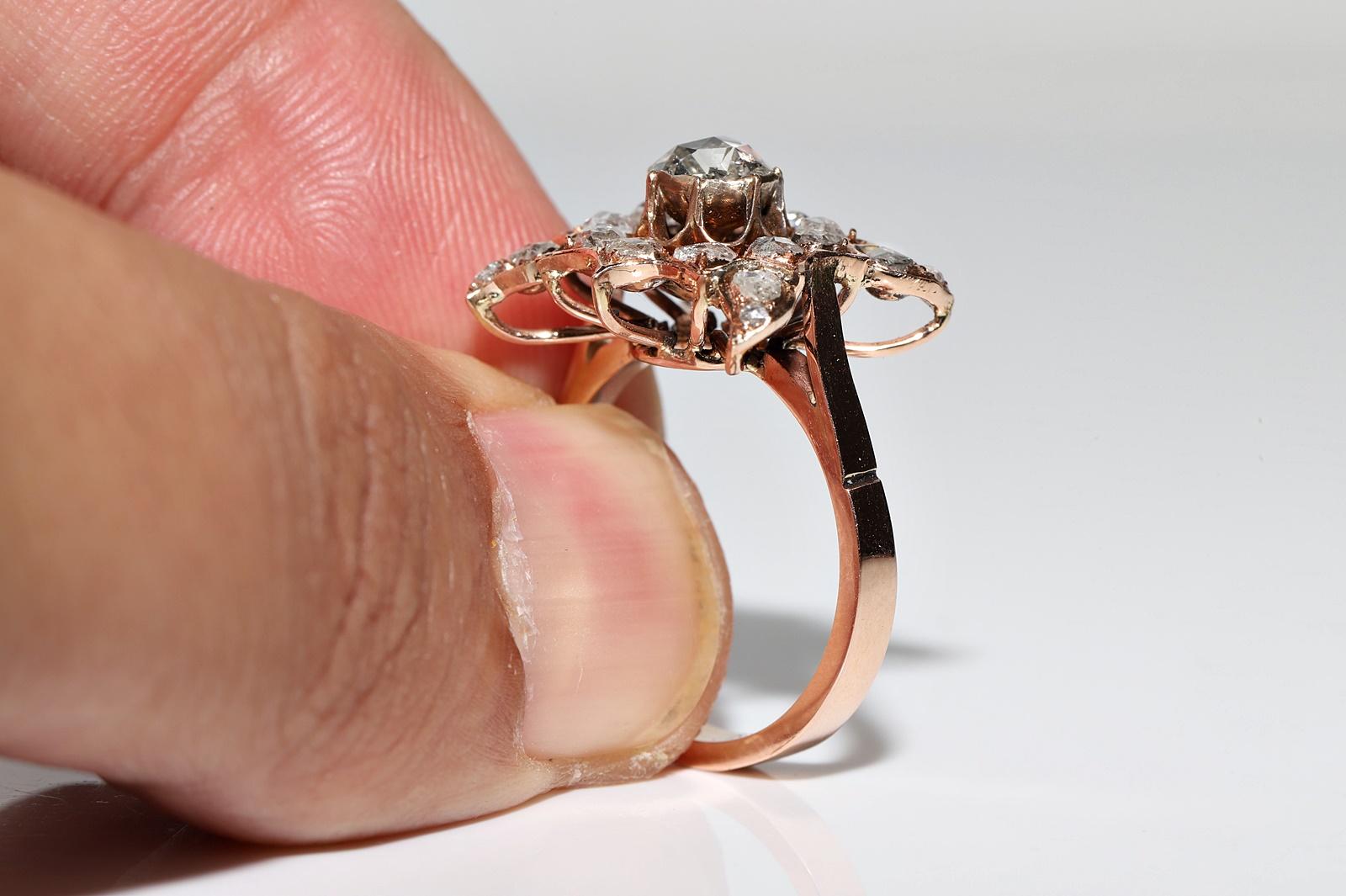 Jolie bague ancienne des années 1900 en or 8 carats décorée de diamants naturels taille rose en vente 6