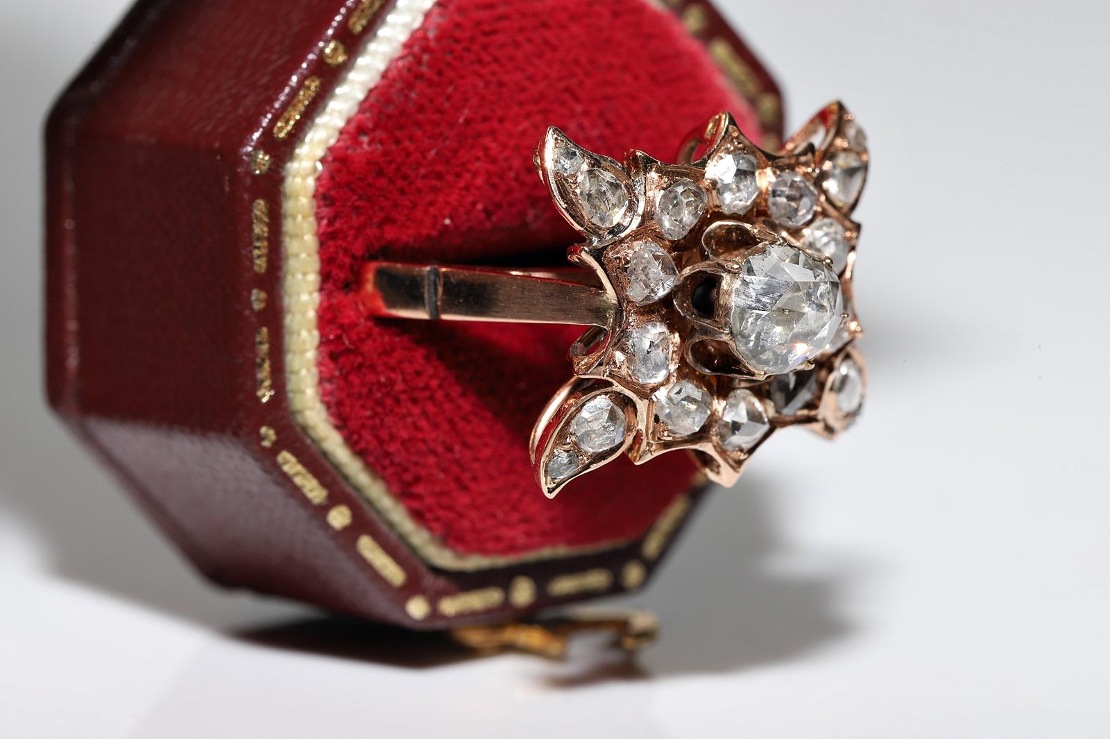 Jolie bague ancienne des années 1900 en or 8 carats décorée de diamants naturels taille rose Pour femmes en vente