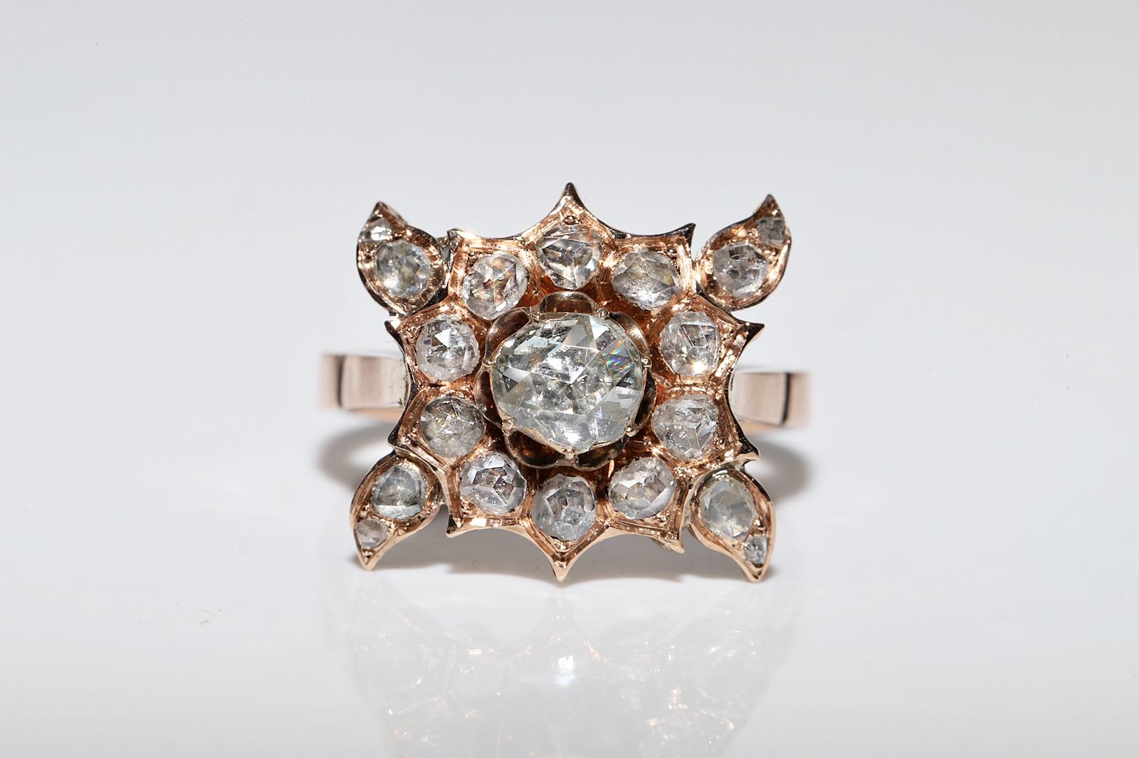 Jolie bague ancienne des années 1900 en or 8 carats décorée de diamants naturels taille rose en vente 1