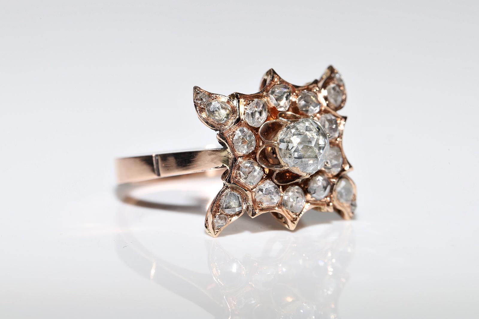 Jolie bague ancienne des années 1900 en or 8 carats décorée de diamants naturels taille rose en vente 3