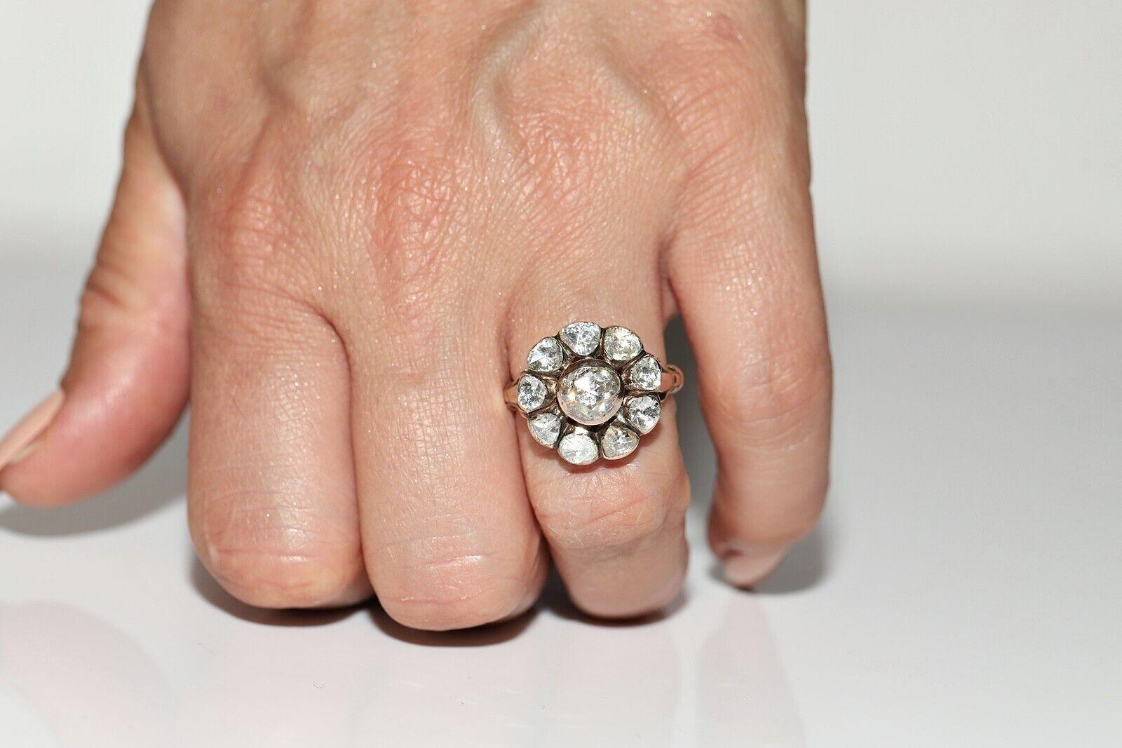 Bague ancienne des années 1900 en or 8 carats décorée de diamants naturels taille rose en vente 4