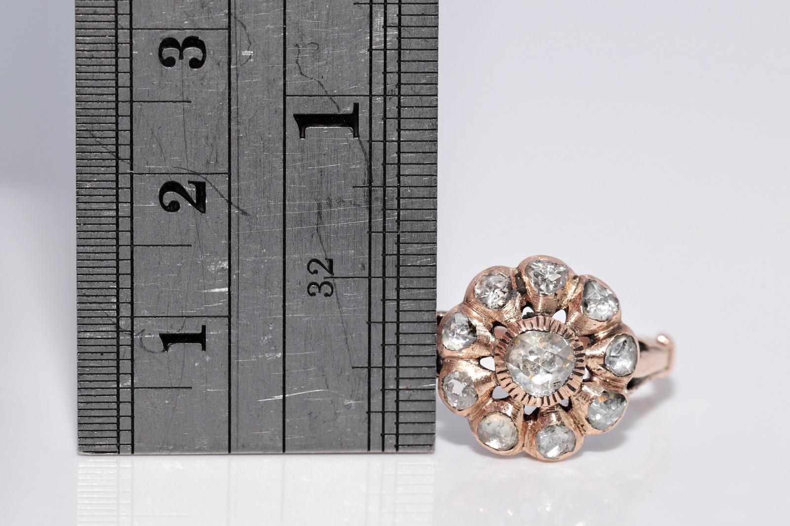 Bague ancienne en or 8k Circa 1900, diamant naturel taillé en rose, décorée d'un motif en forme de rose en vente 8