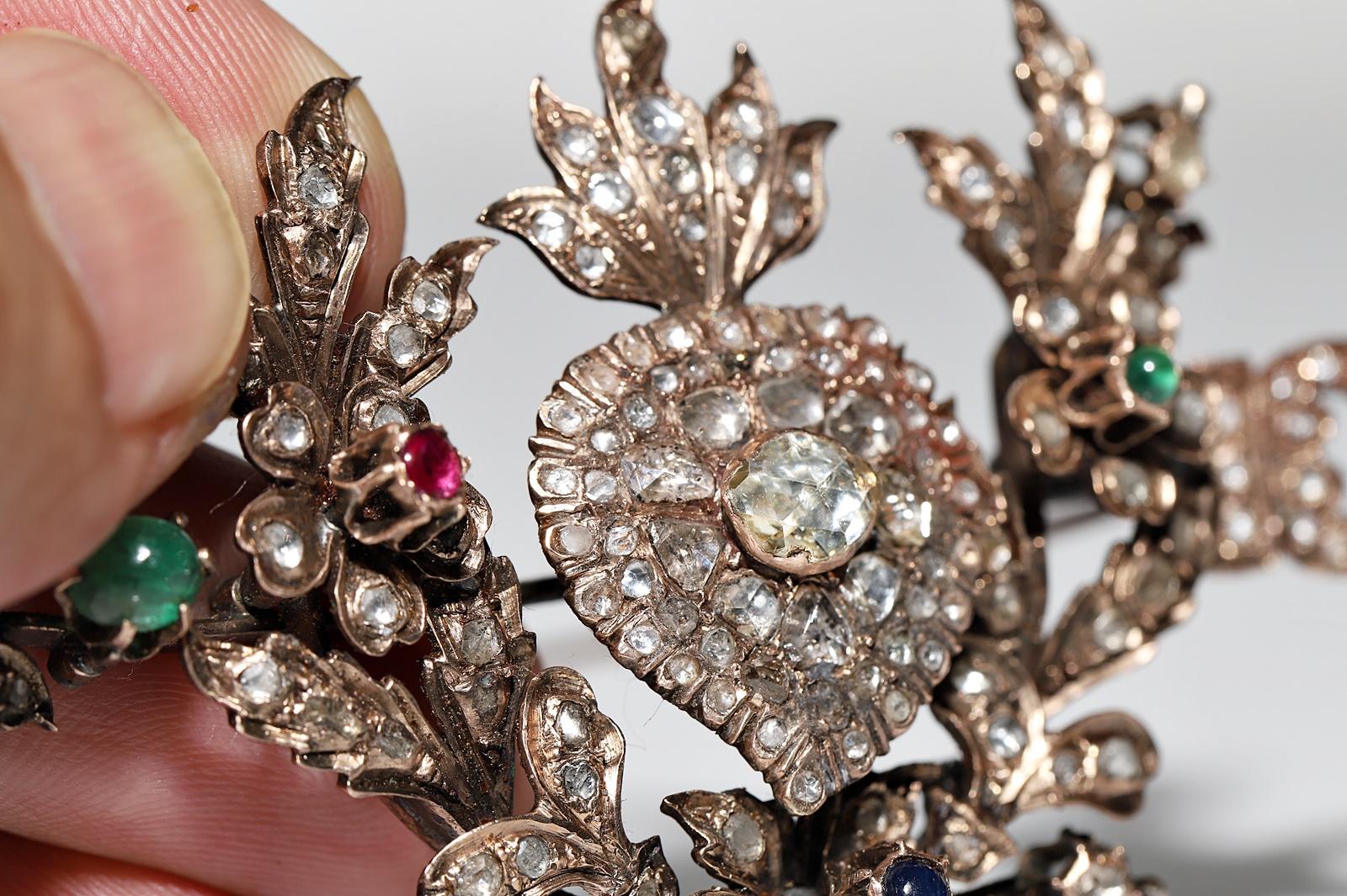 Antique Circa 1900s 8k Gold Natural Rose Cut Diamond Emerald Ruby Brooch For Sale 8