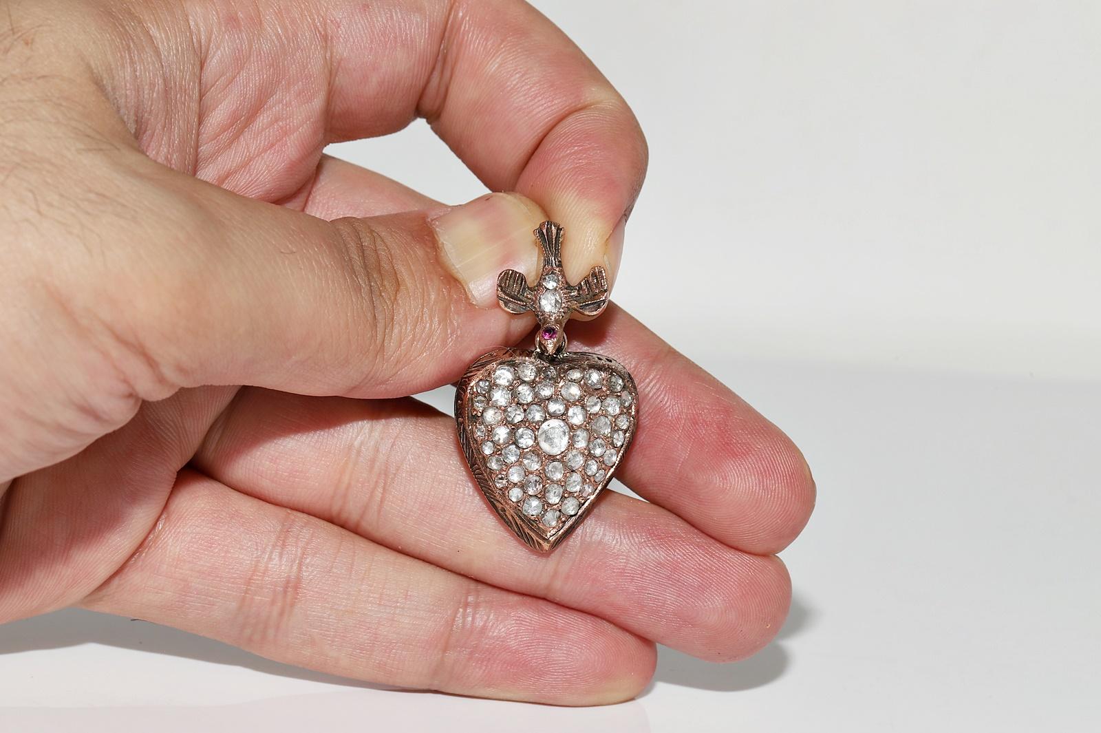 Antique Circa 1900s 8k Gold Natural Rose Cut Diamond Heart Bird Pendant  For Sale 5
