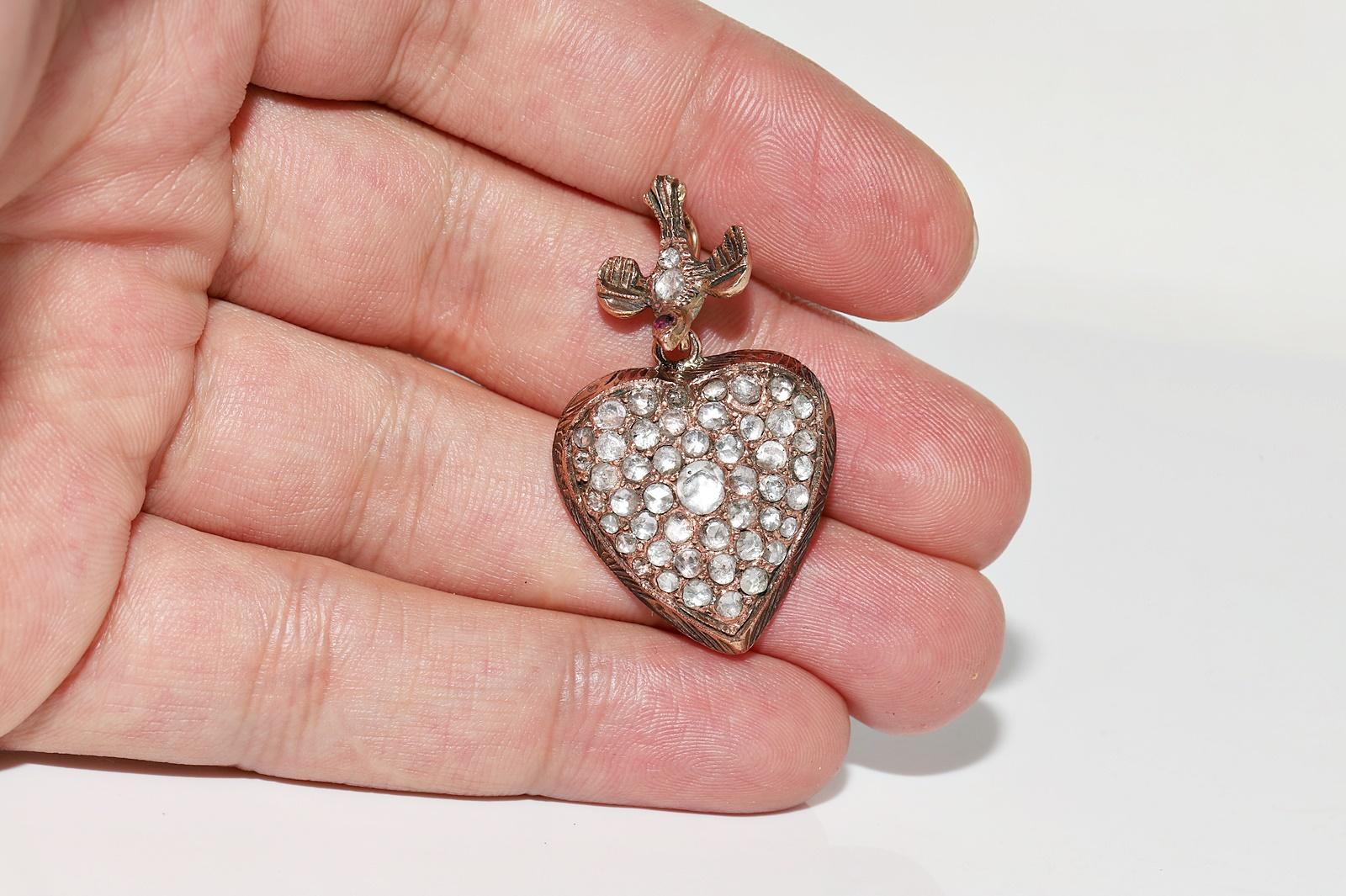 Pendentif ancien des années 1900 en or 8k avec diamants naturels taille rose en forme de cœur d'oiseau en vente 5