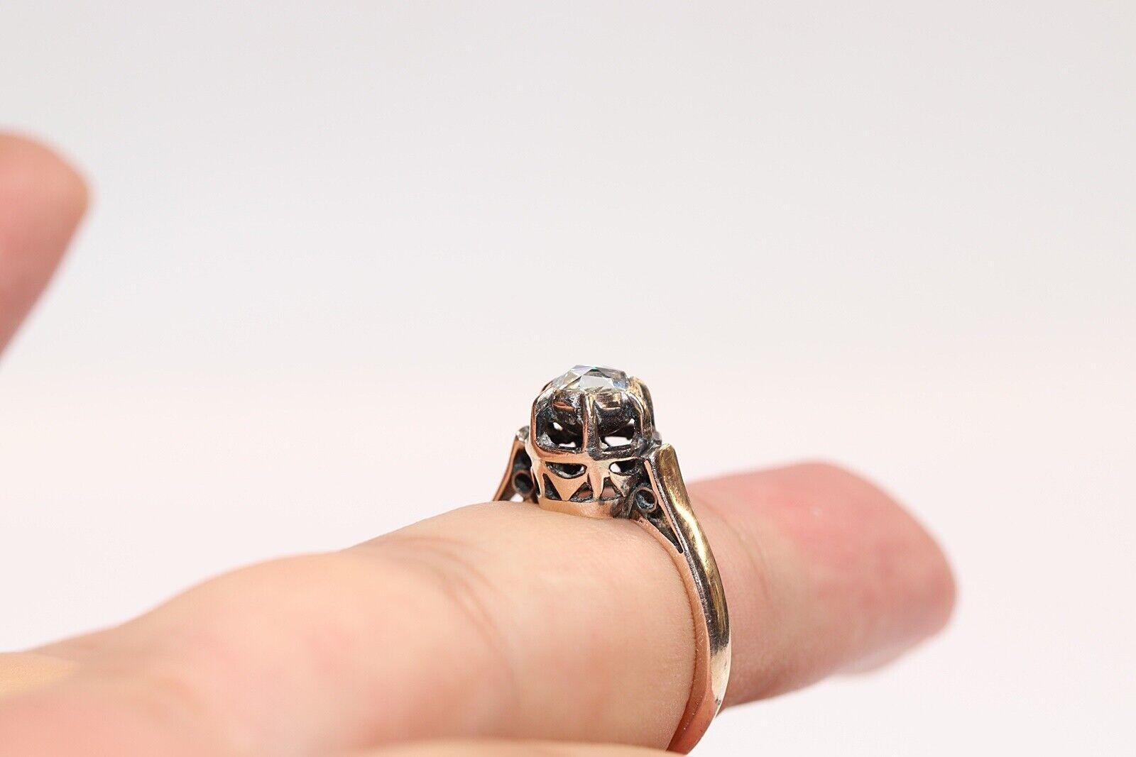 Bague solitaire ancienne des années 1900 en or 8 carats avec diamants naturels taille rose en vente 4